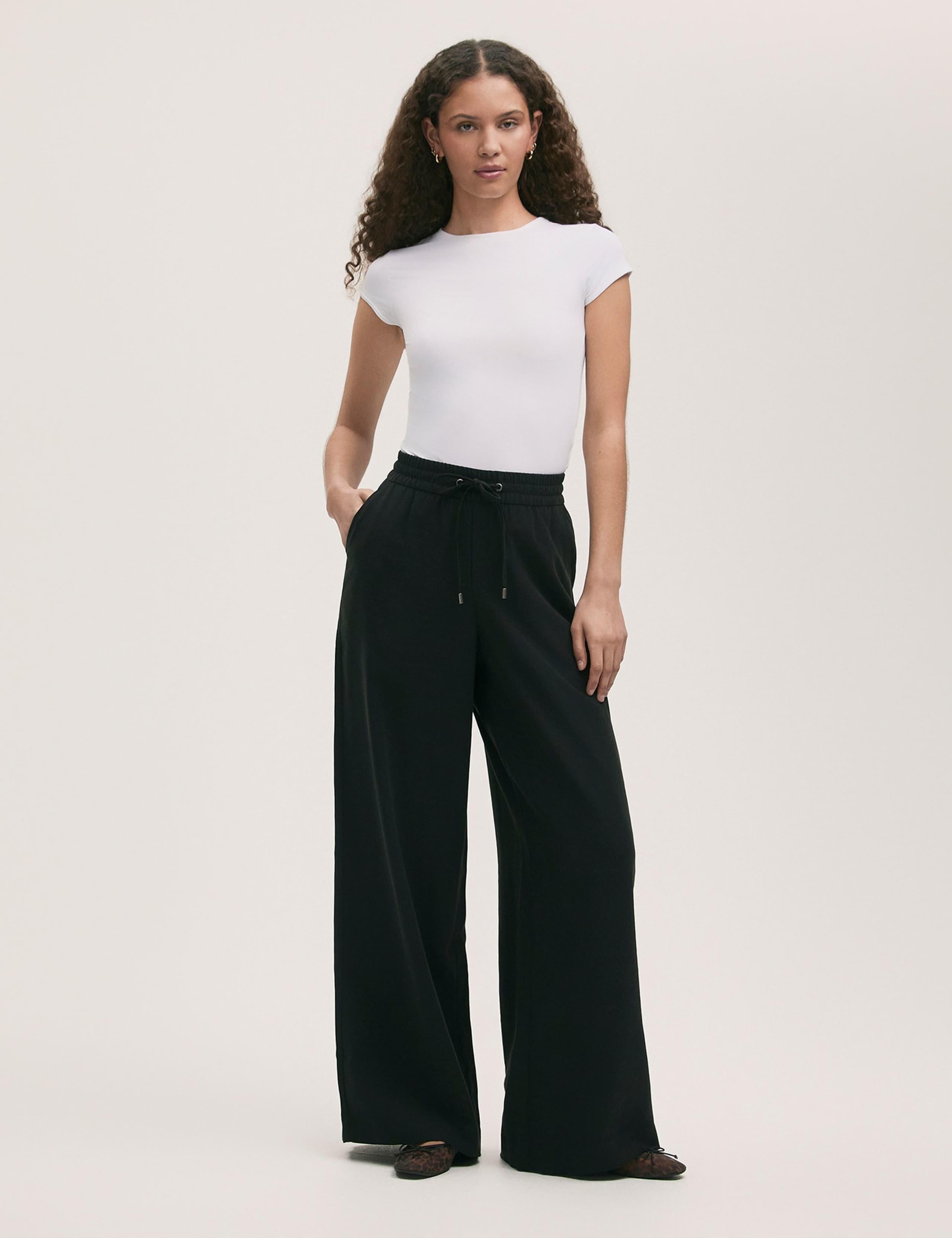 Drawstring Wide Leg Trousers 1 of 4