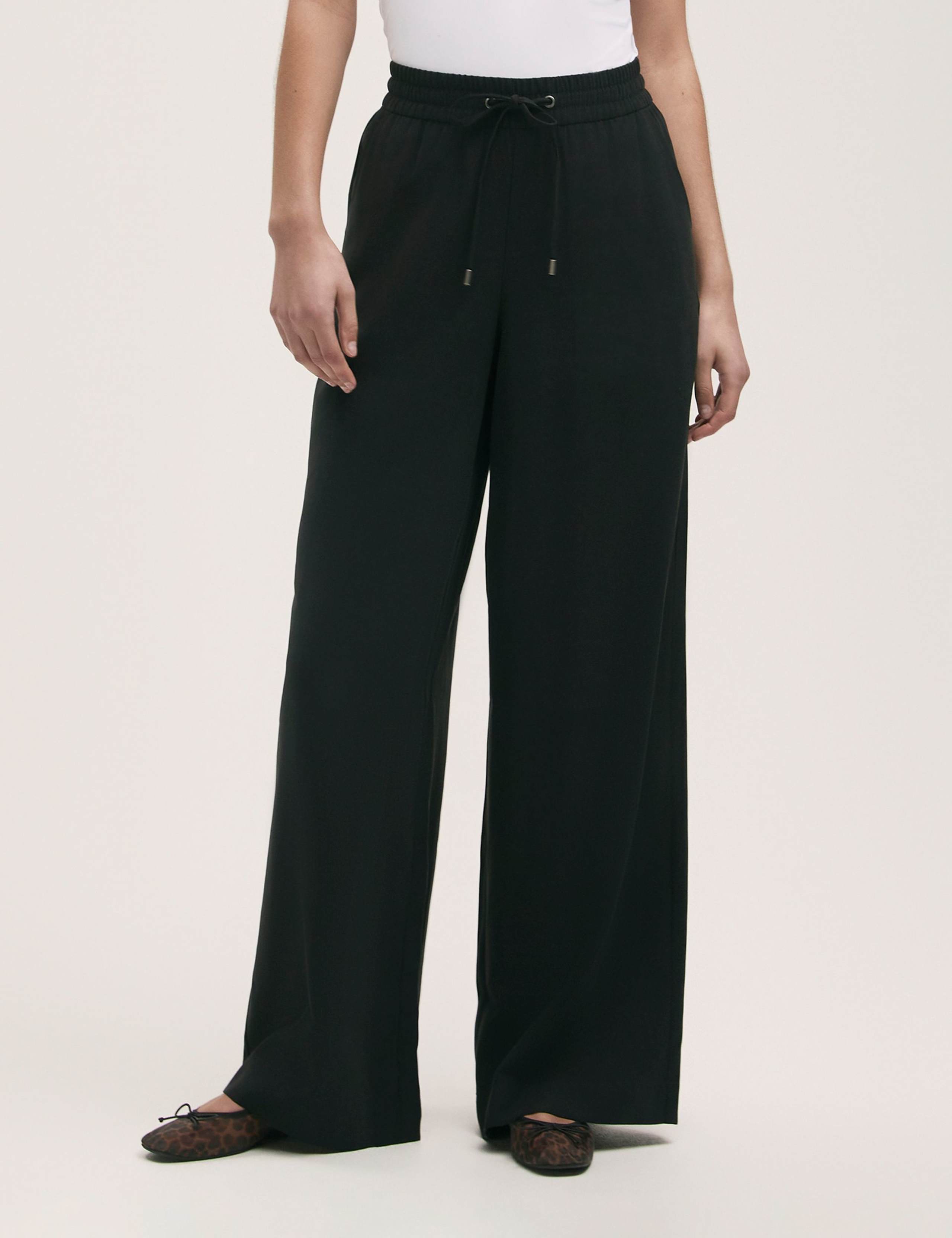 Drawstring Wide Leg Trousers 2 of 4