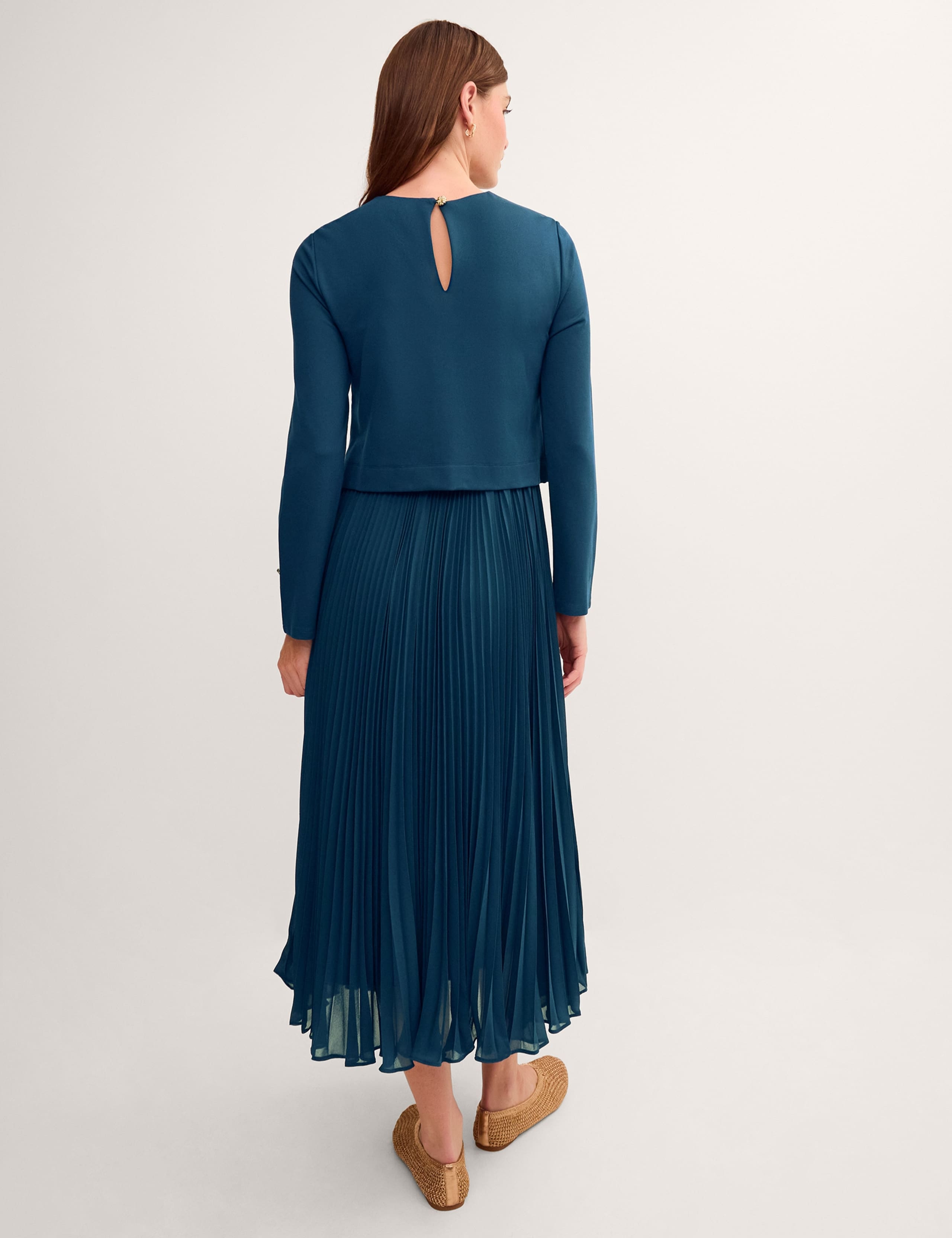 Round Neck Pleated Midi Skater Dress 3 of 4