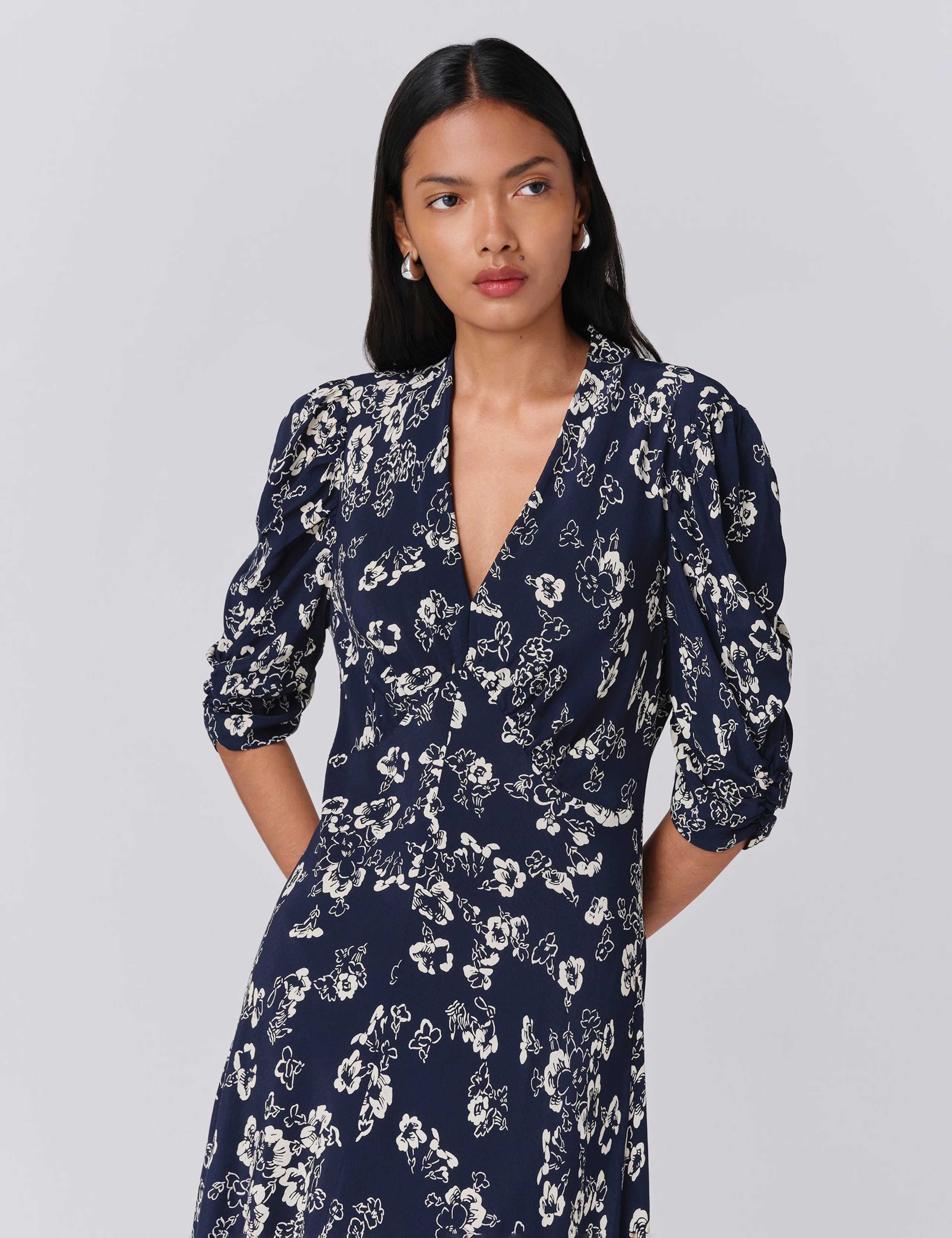 Crepe Floral V-Neck Midi Wrap Dress 2 of 5
