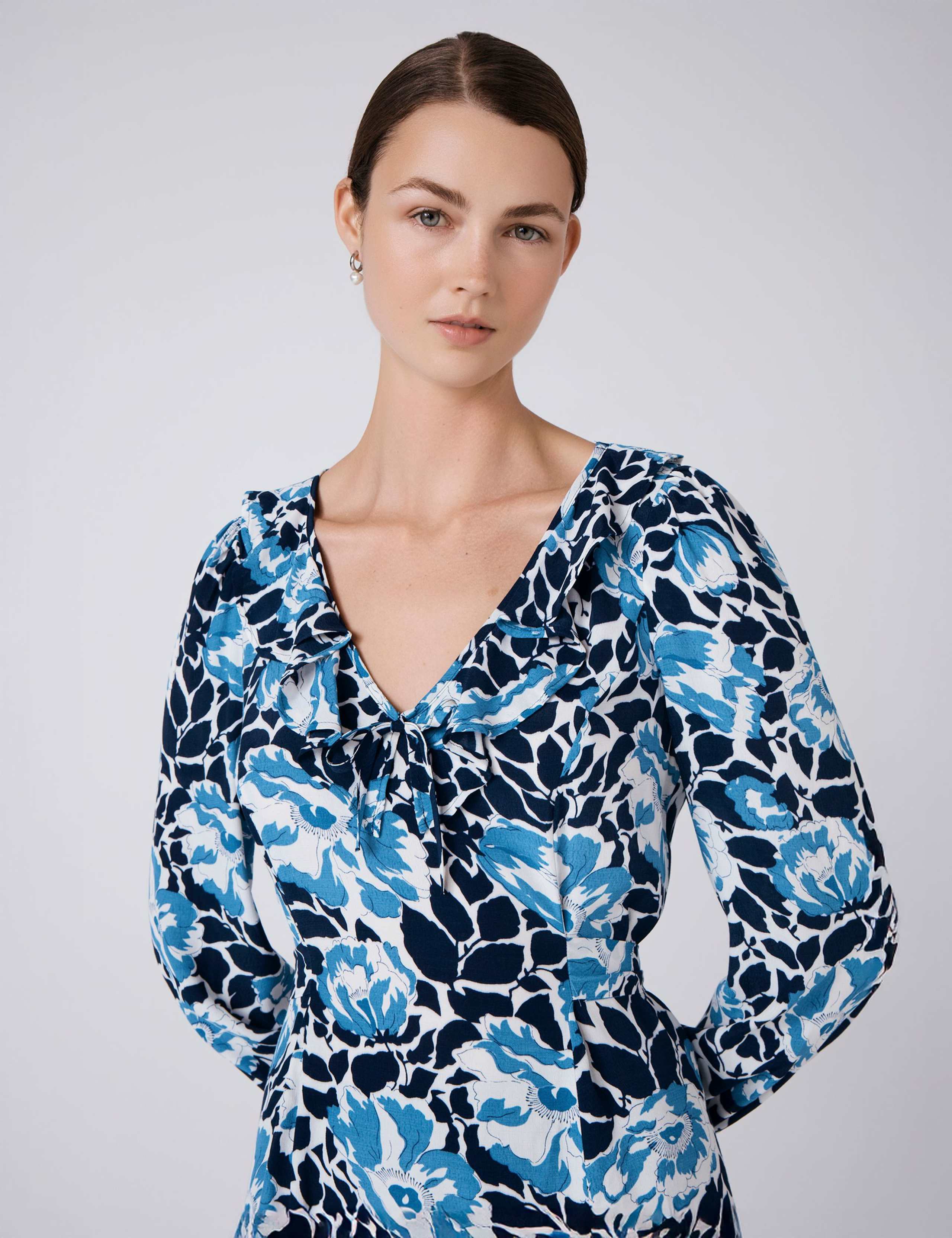 Crepe Floral V-Neck Mini Skater Dress 4 of 5