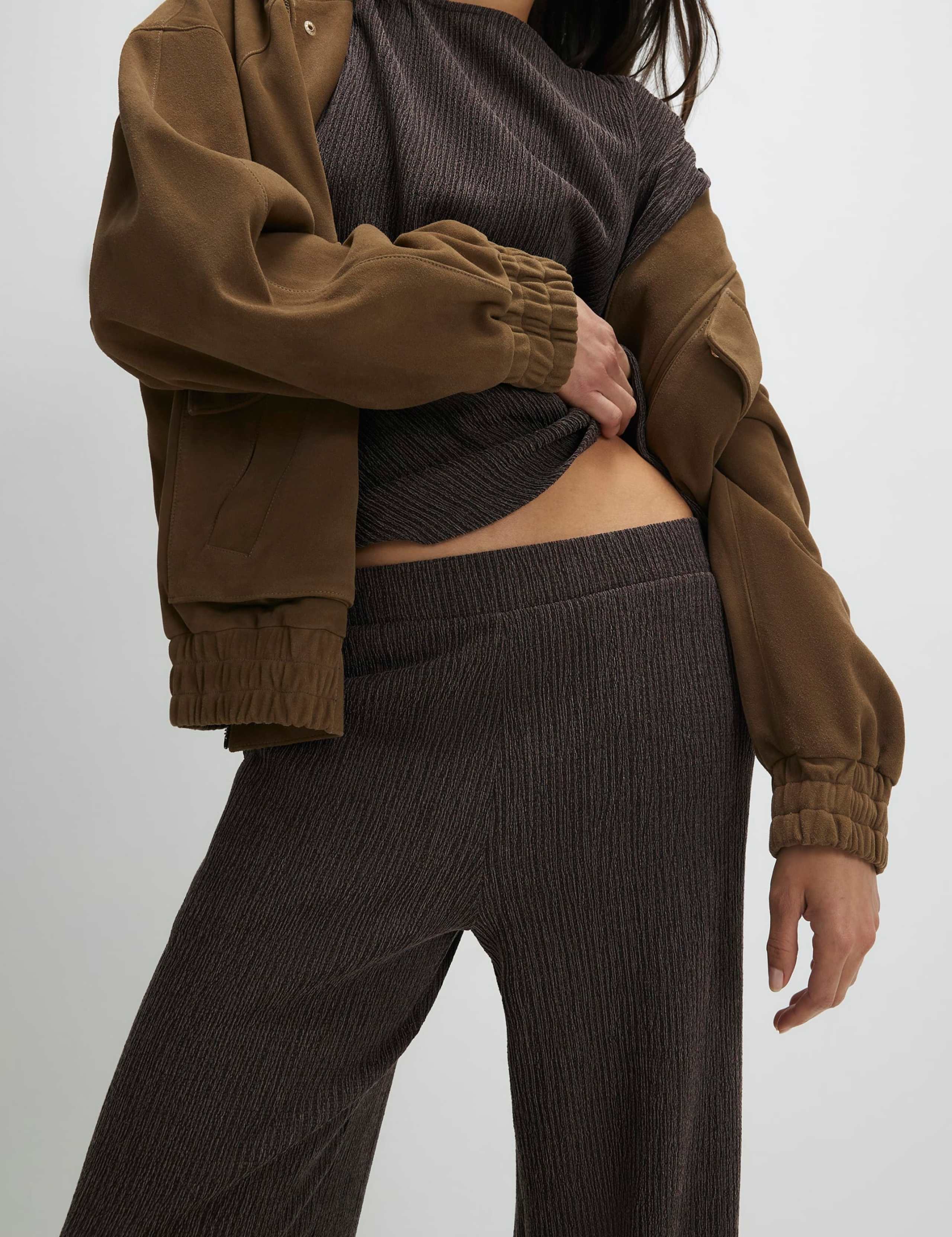 Textured Wide Leg Trousers 2 of 4