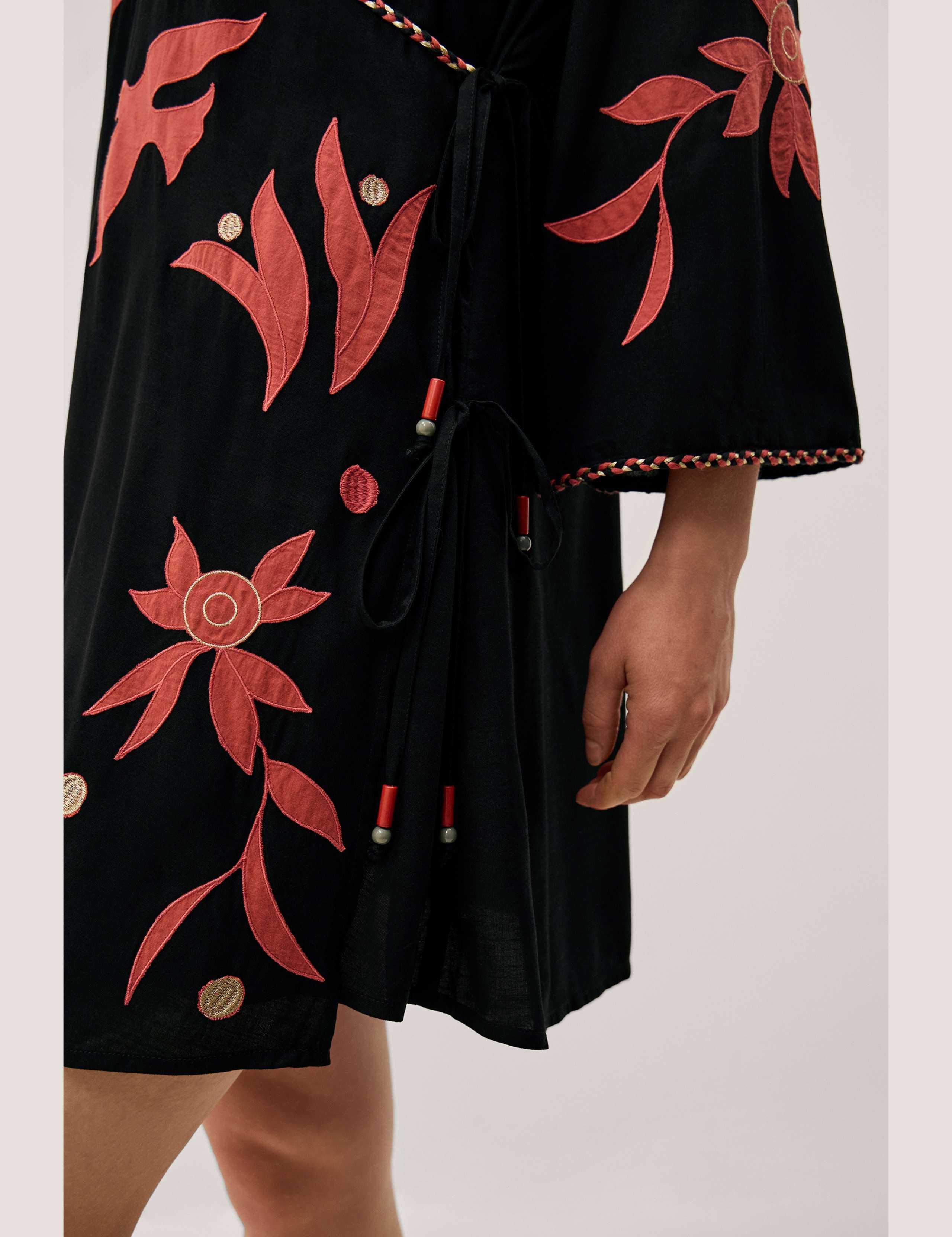 Appliqué Wrap Mini Beach Cover Up Kaftan 4 of 4
