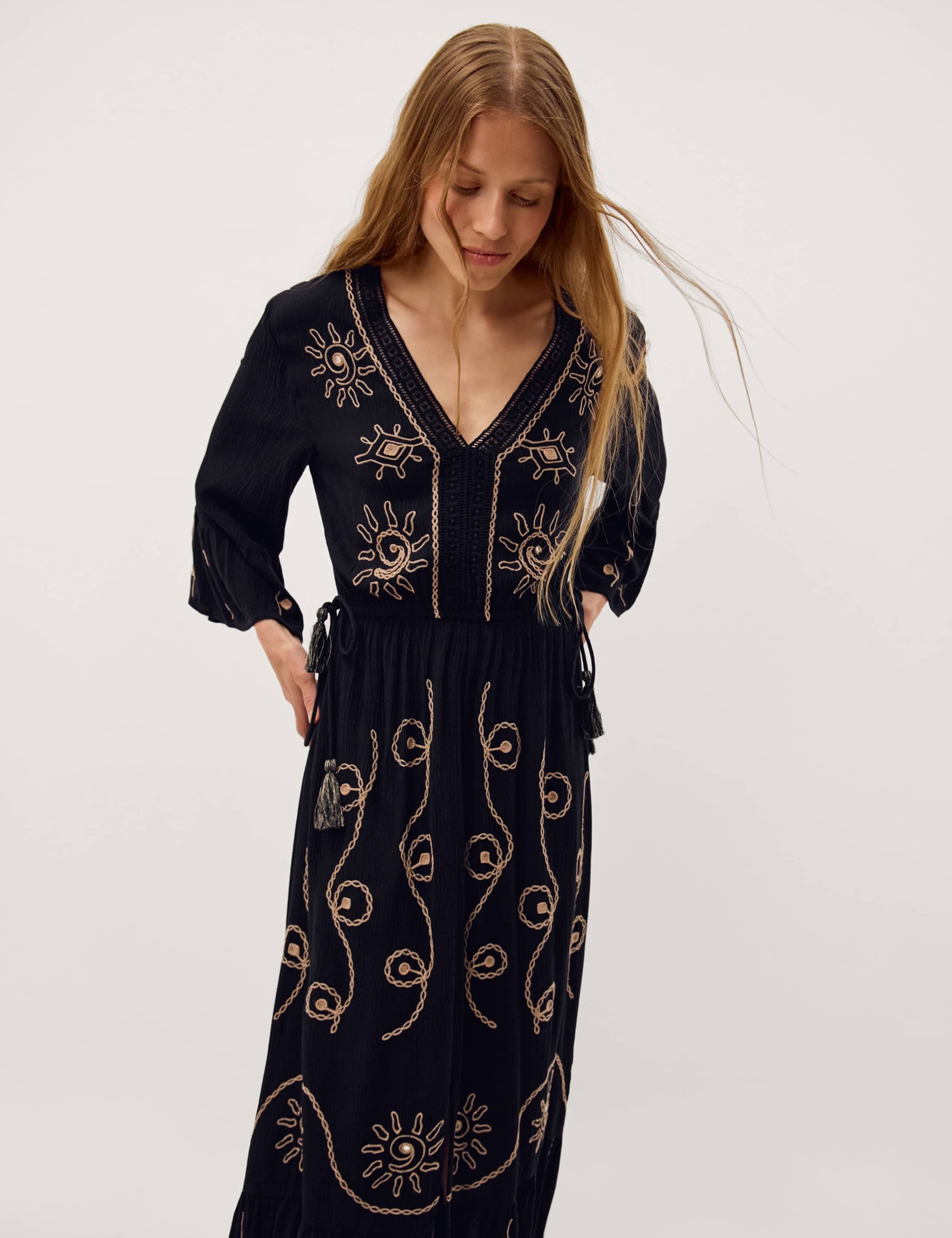 Embroidered Tiered Beach Cover Up Kaftan 2 of 4
