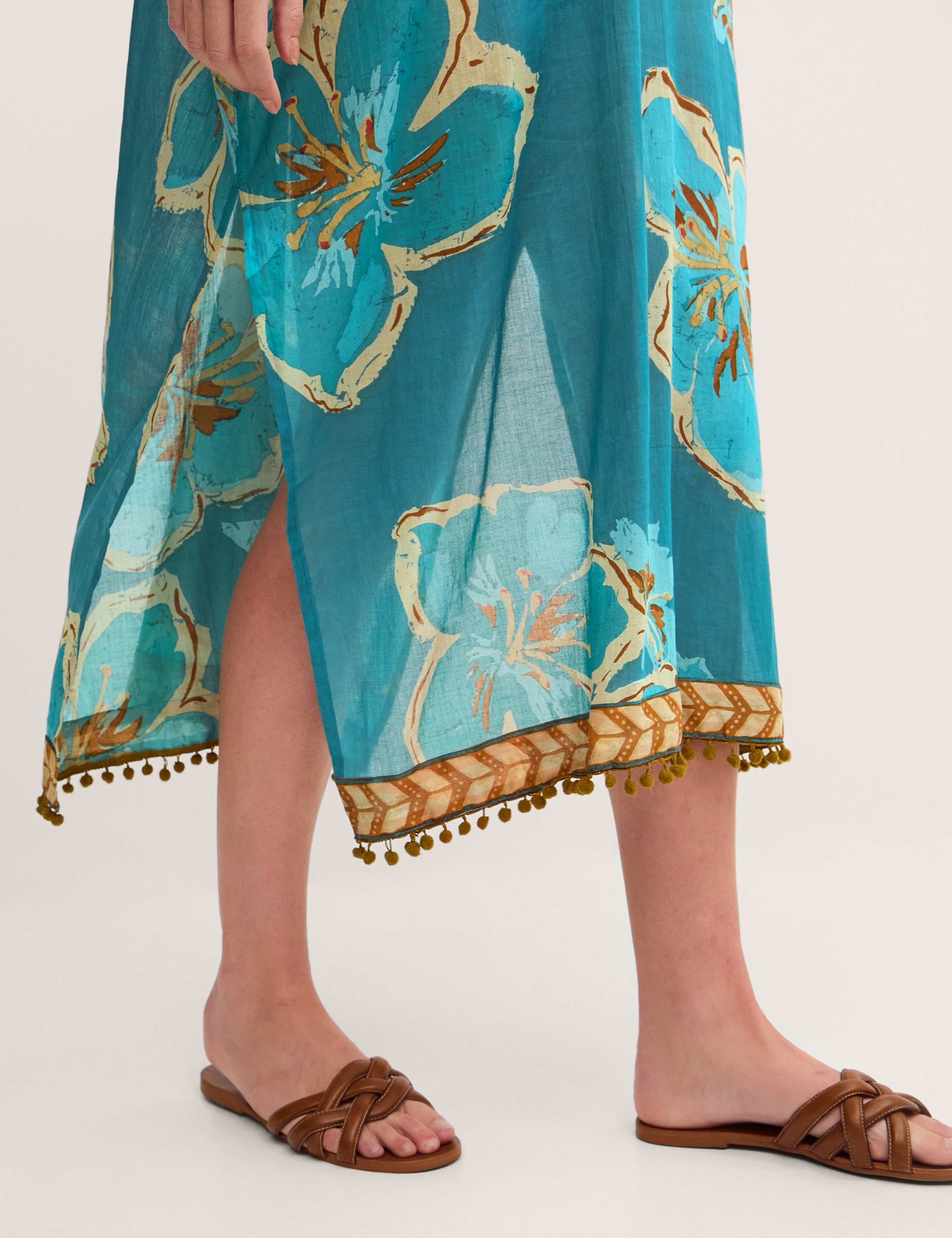 Pure Cotton Floral Beach Cover Up Kaftan 3 of 4