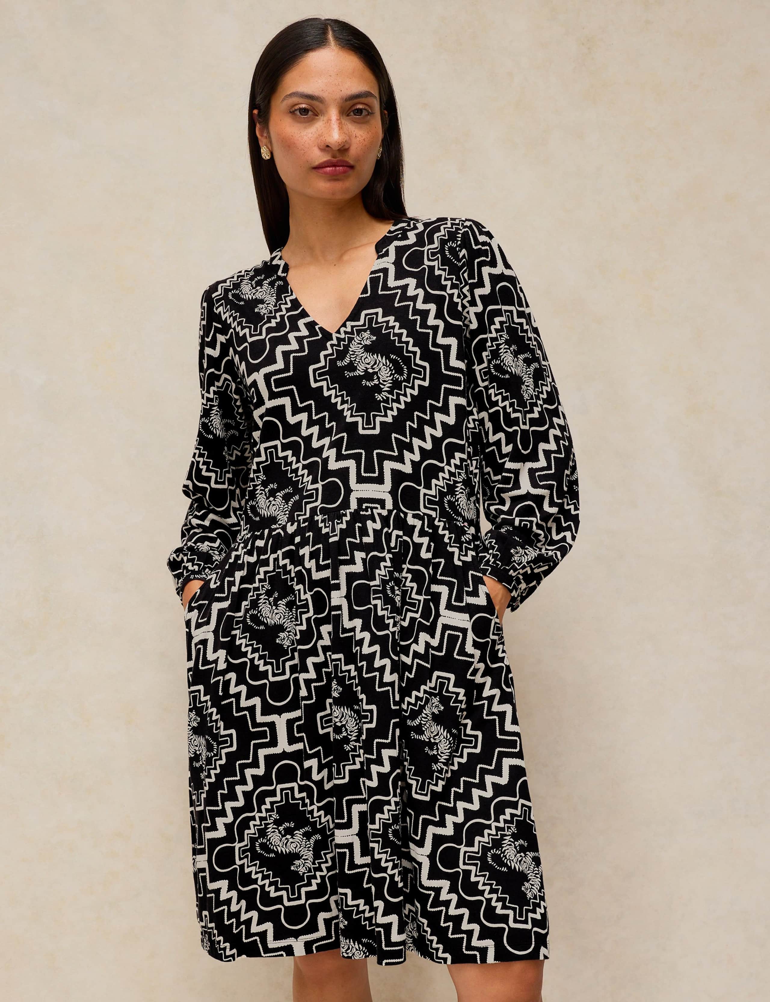 Patterned Knee Length Dress With Modal 3 of 6
