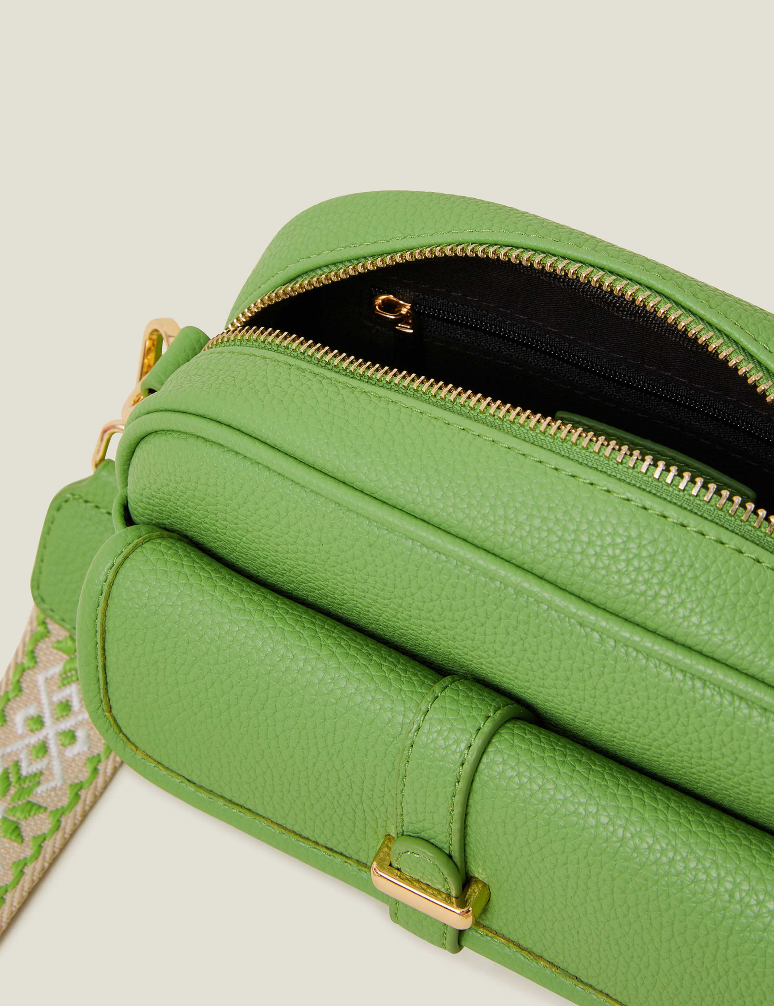 Cross Body Camera Bag 4 of 4