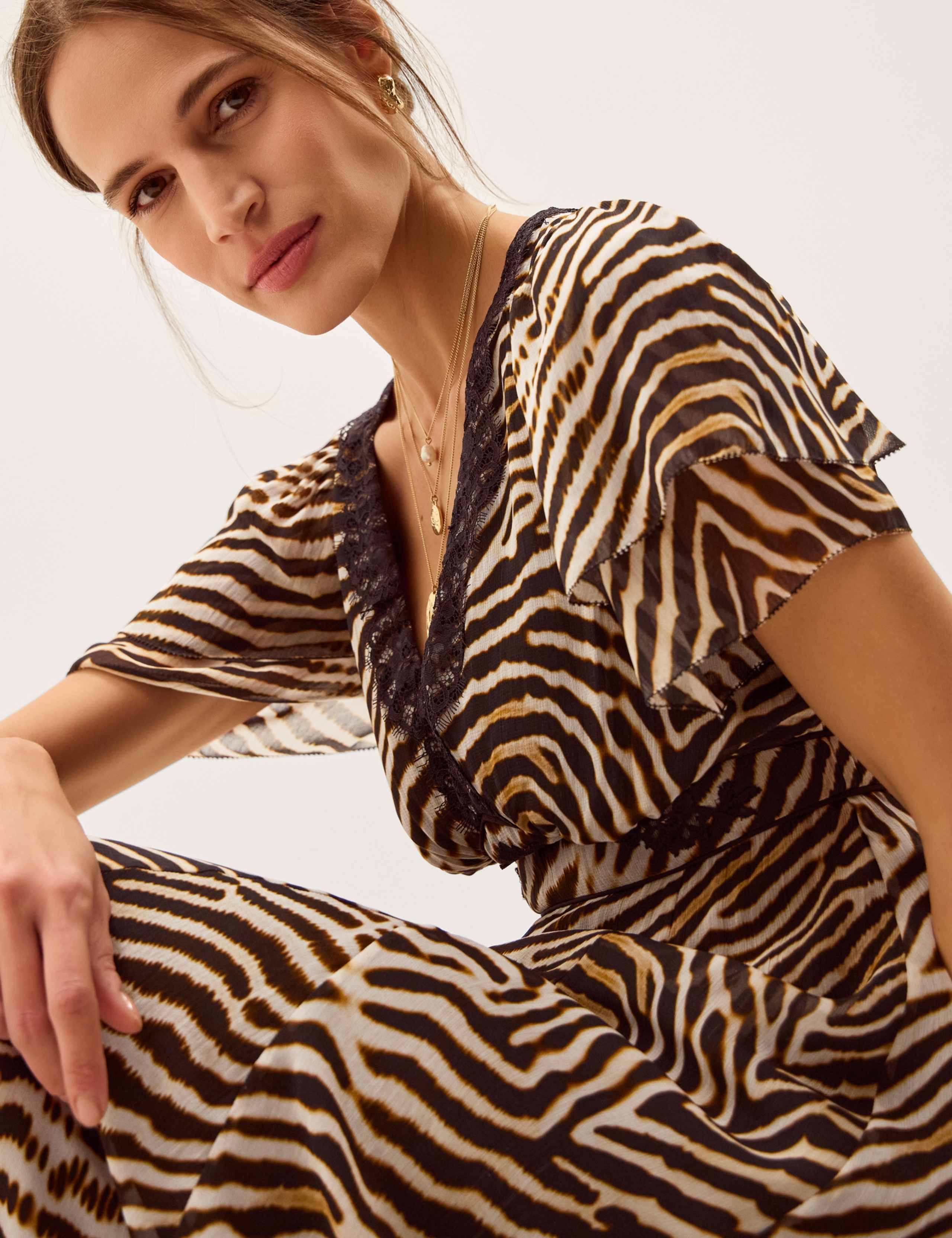 Animal Print V-Neck Midi Tea Dress 4 of 5