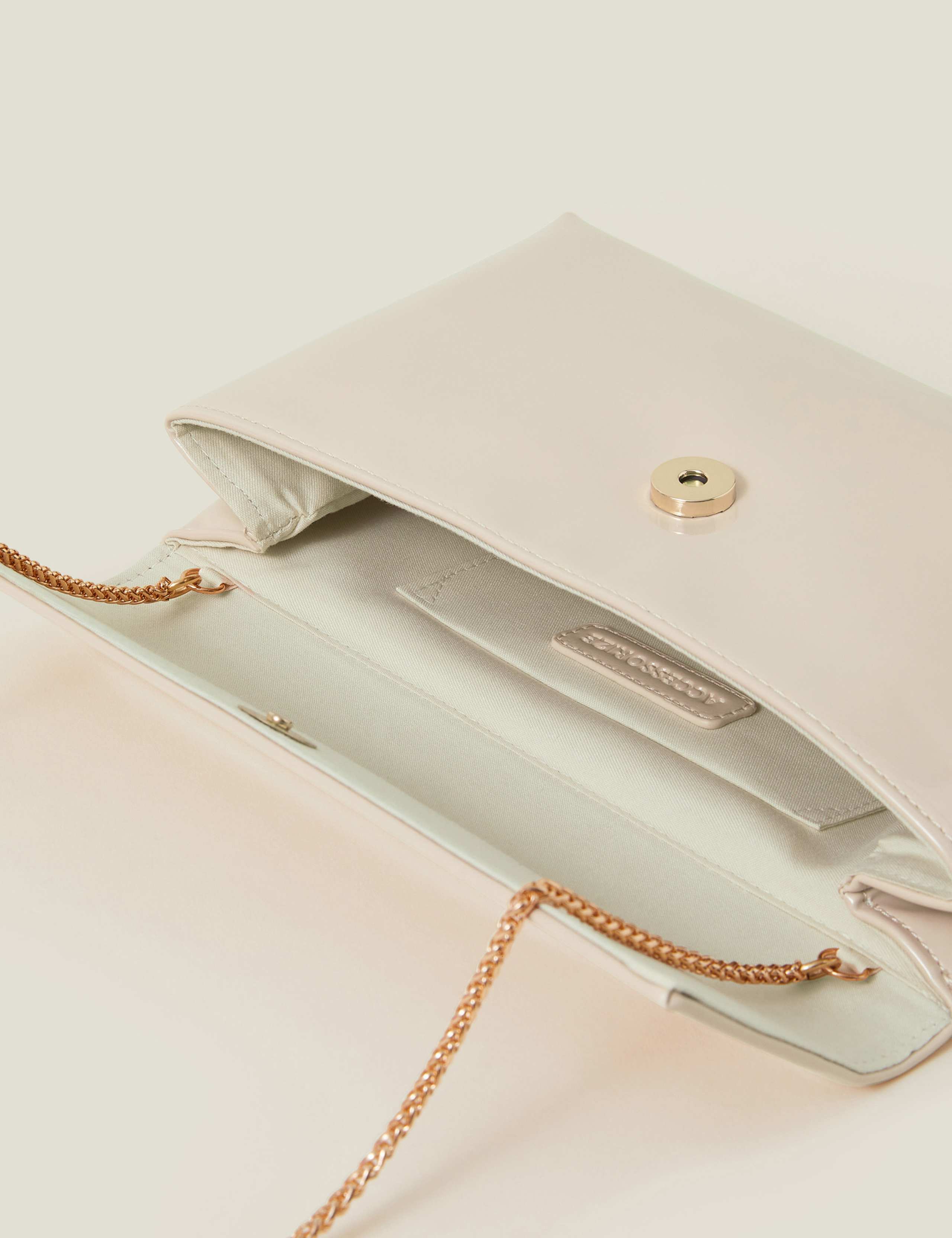 Patent Finish Chain Strap Clutch Bag 4 of 4