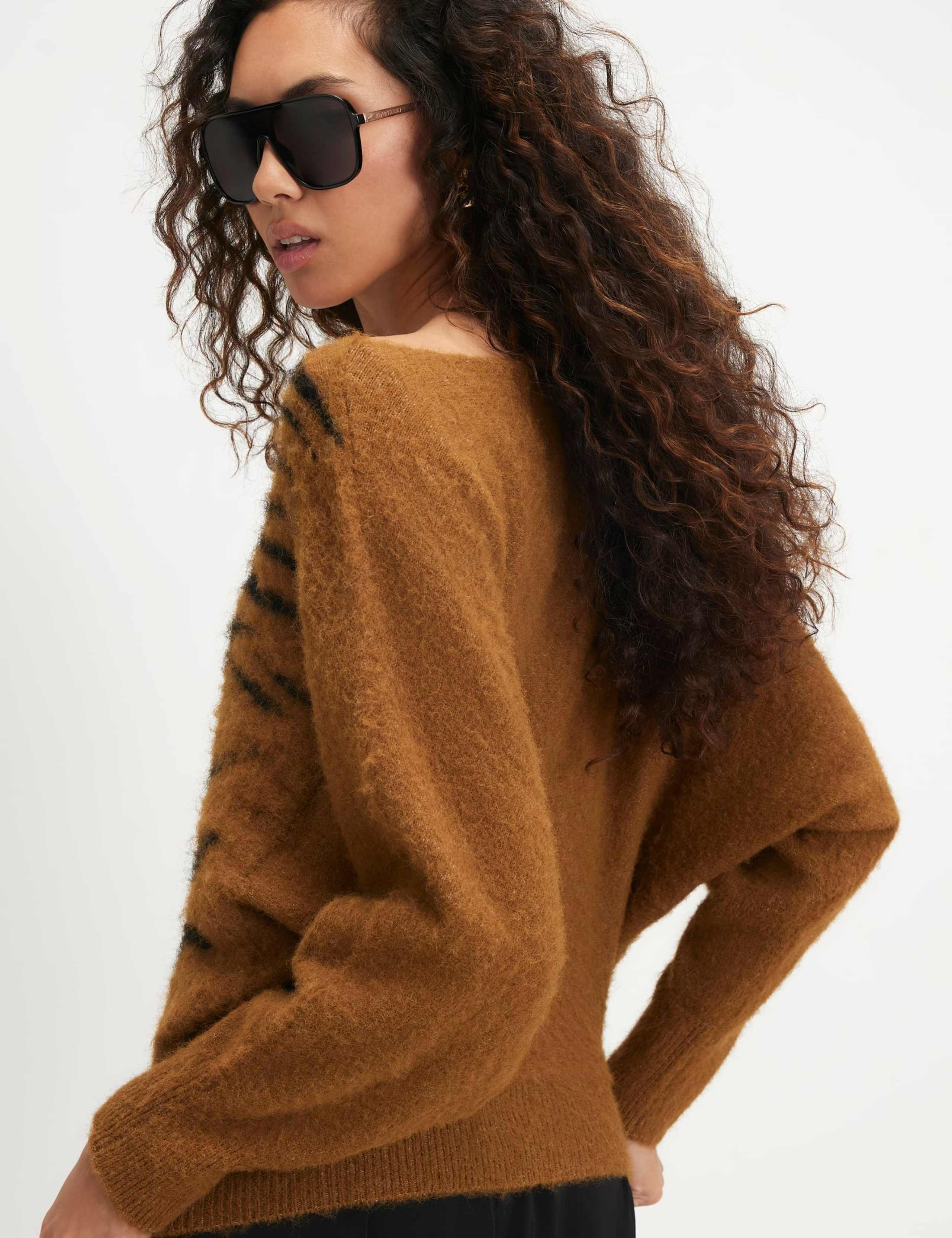 Animal Print Batwing Sleeve Jumper 2 of 4