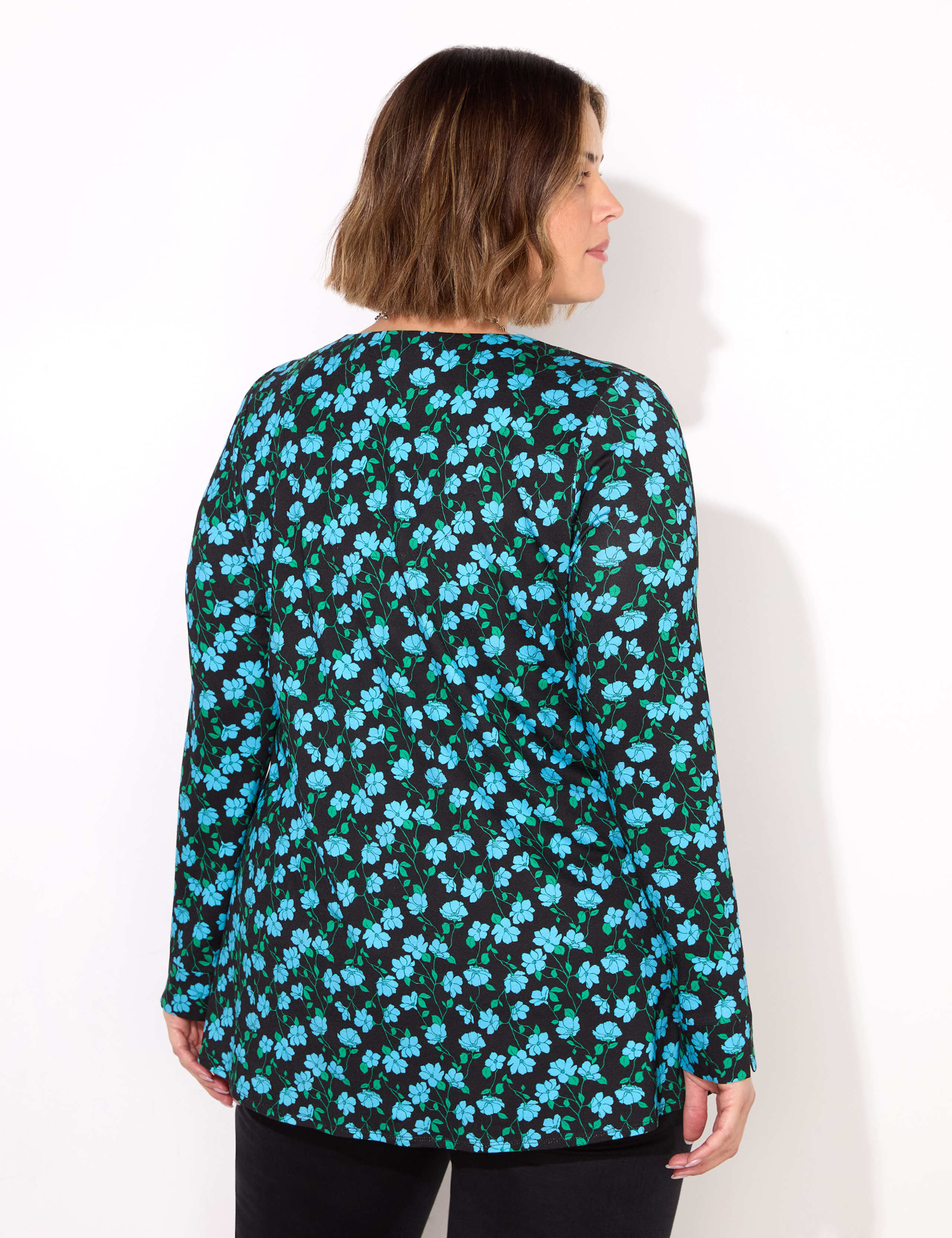 Jersey Ditsy Floral Pleat Detail V-Neck Top 3 of 3