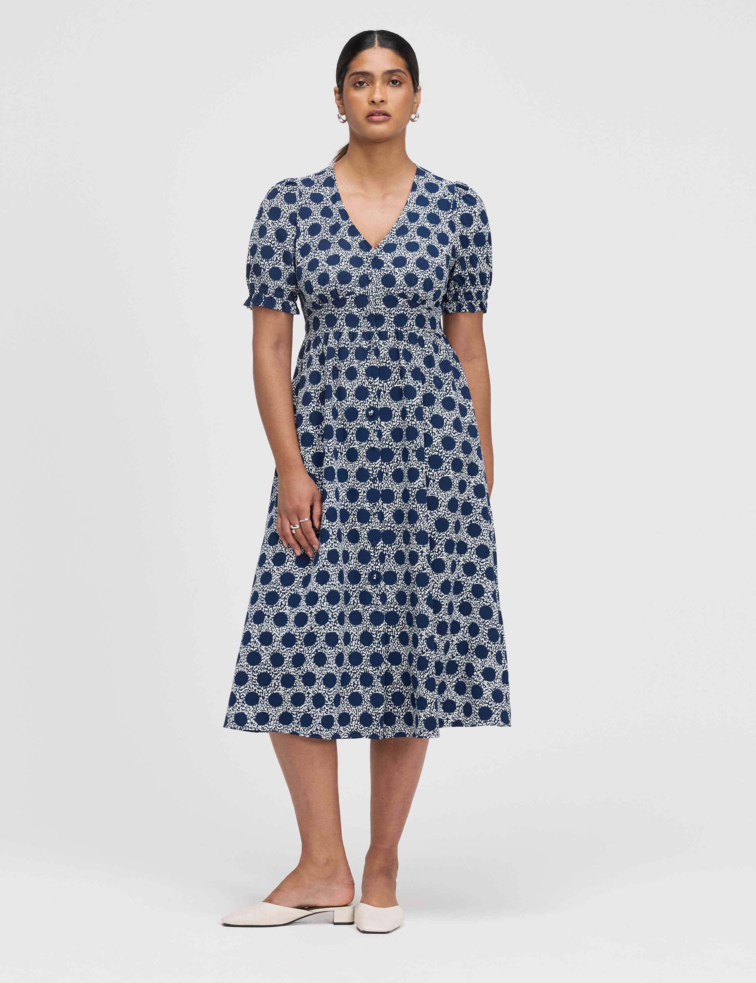 Printed V-Neck Midi Tea Dress 2 of 5