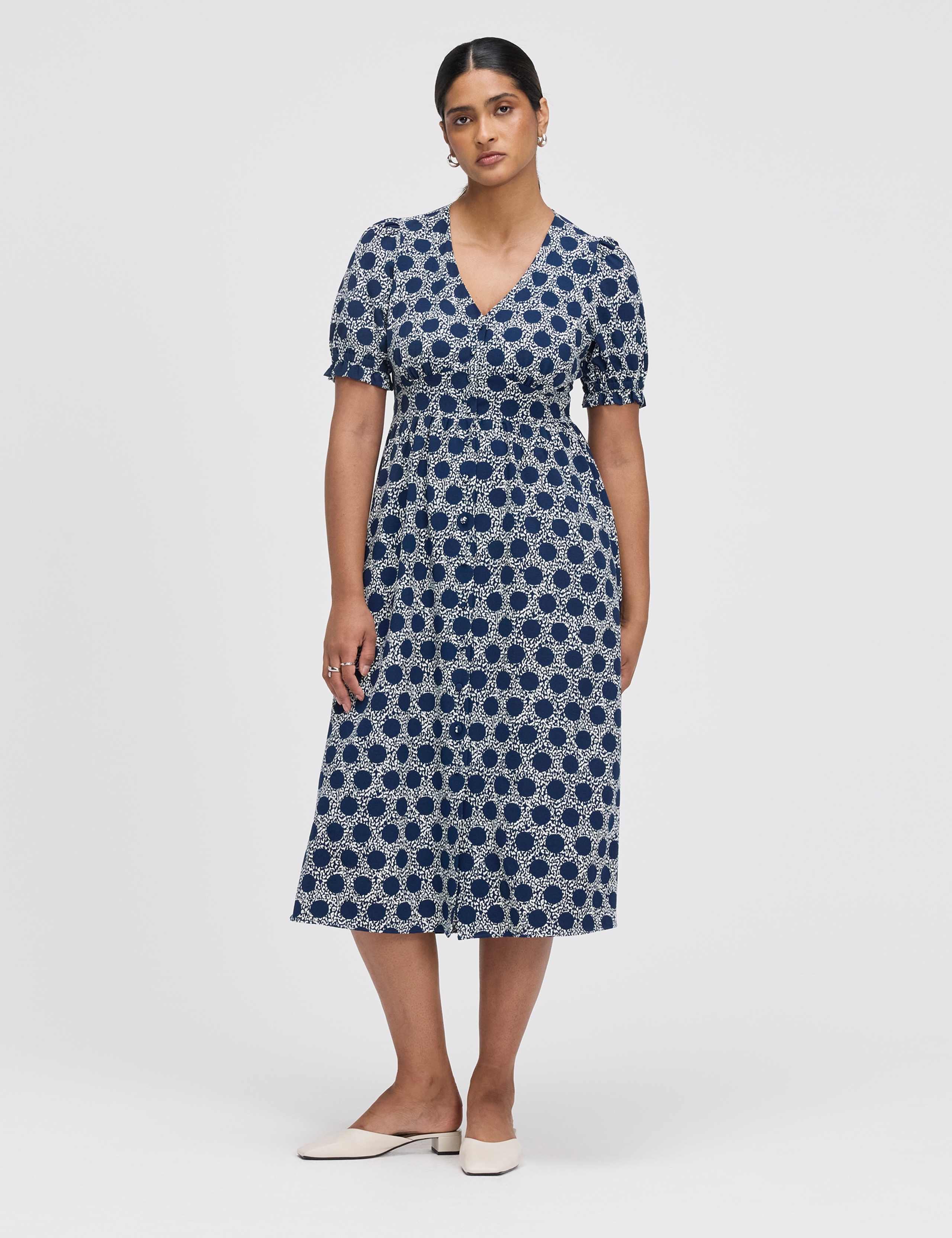 Printed V-Neck Midi Tea Dress 3 of 5