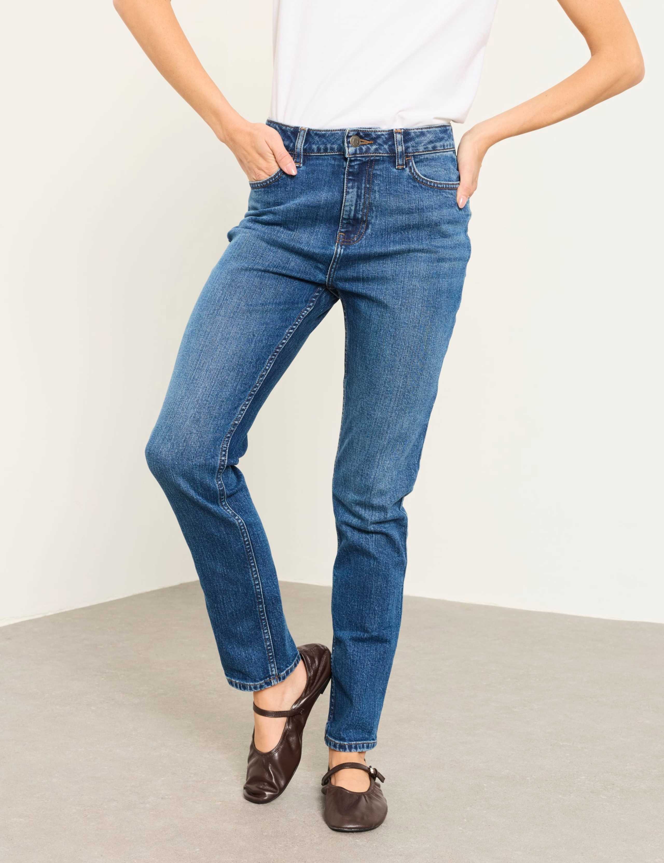 Mid Rise Straight Leg Jeans 3 of 7