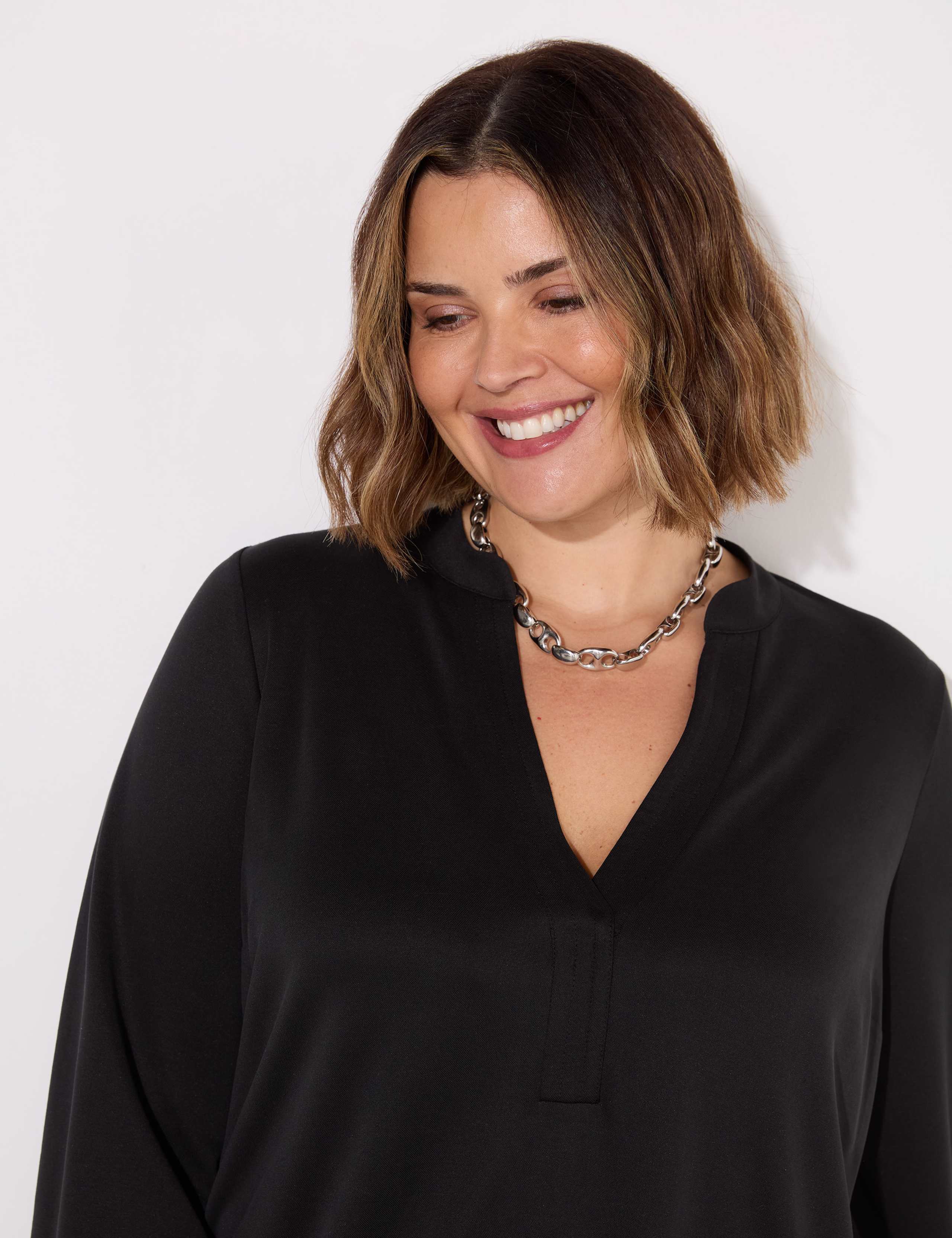 Modal Rich V-Neck Tunic 2 of 4