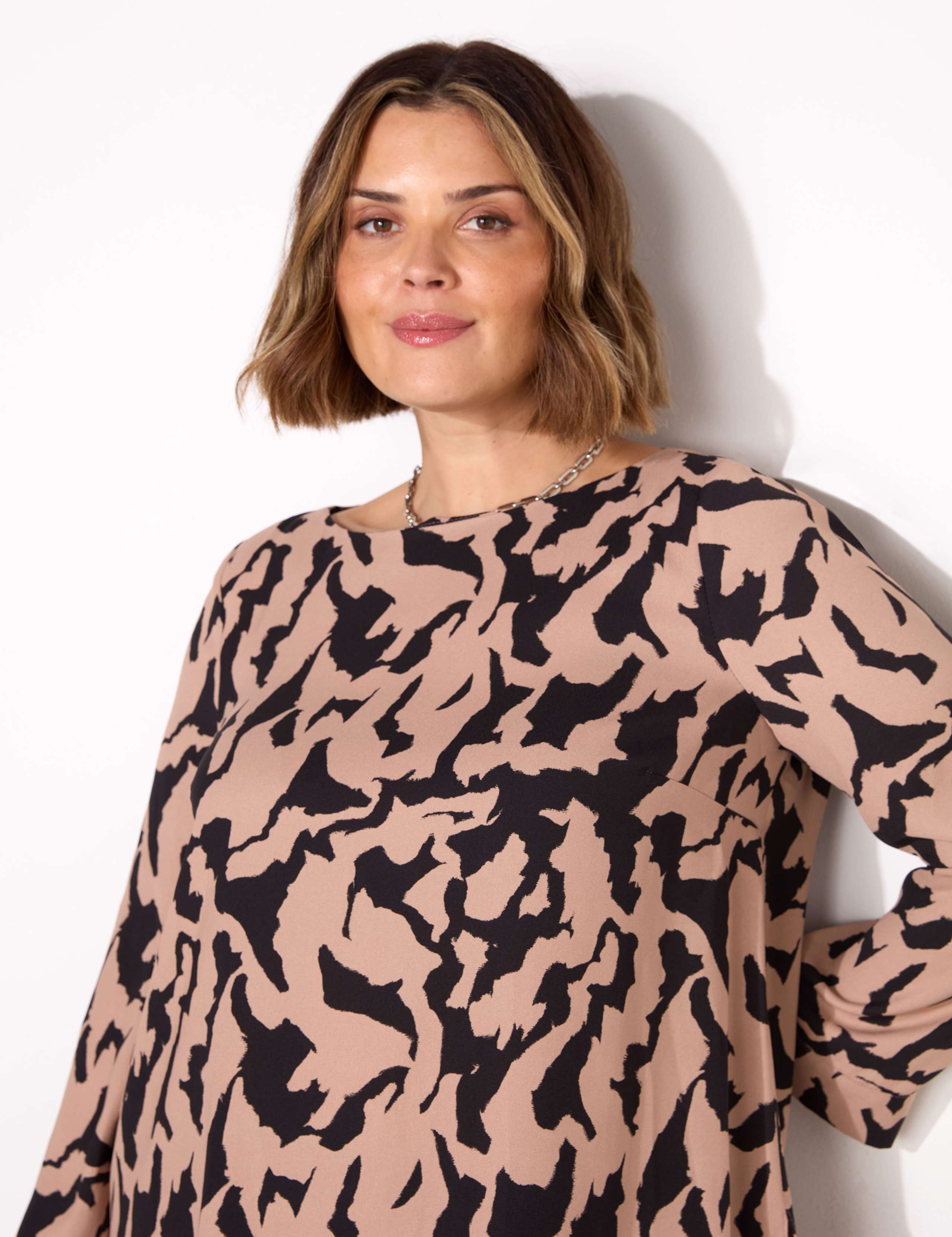 Printed Slash Neck Tunic 3 of 4