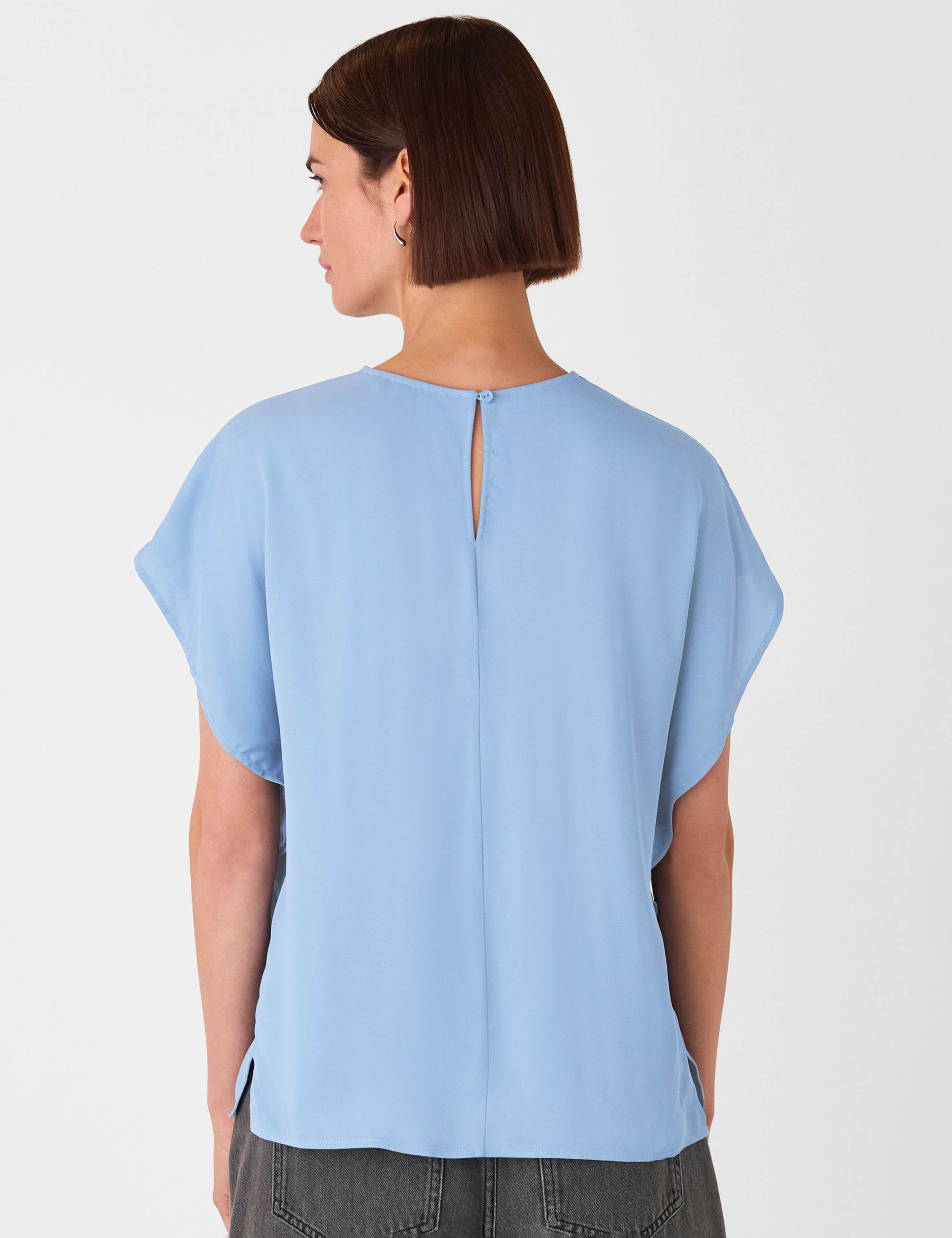 Crepe Crew Neck Shell Top 3 of 4