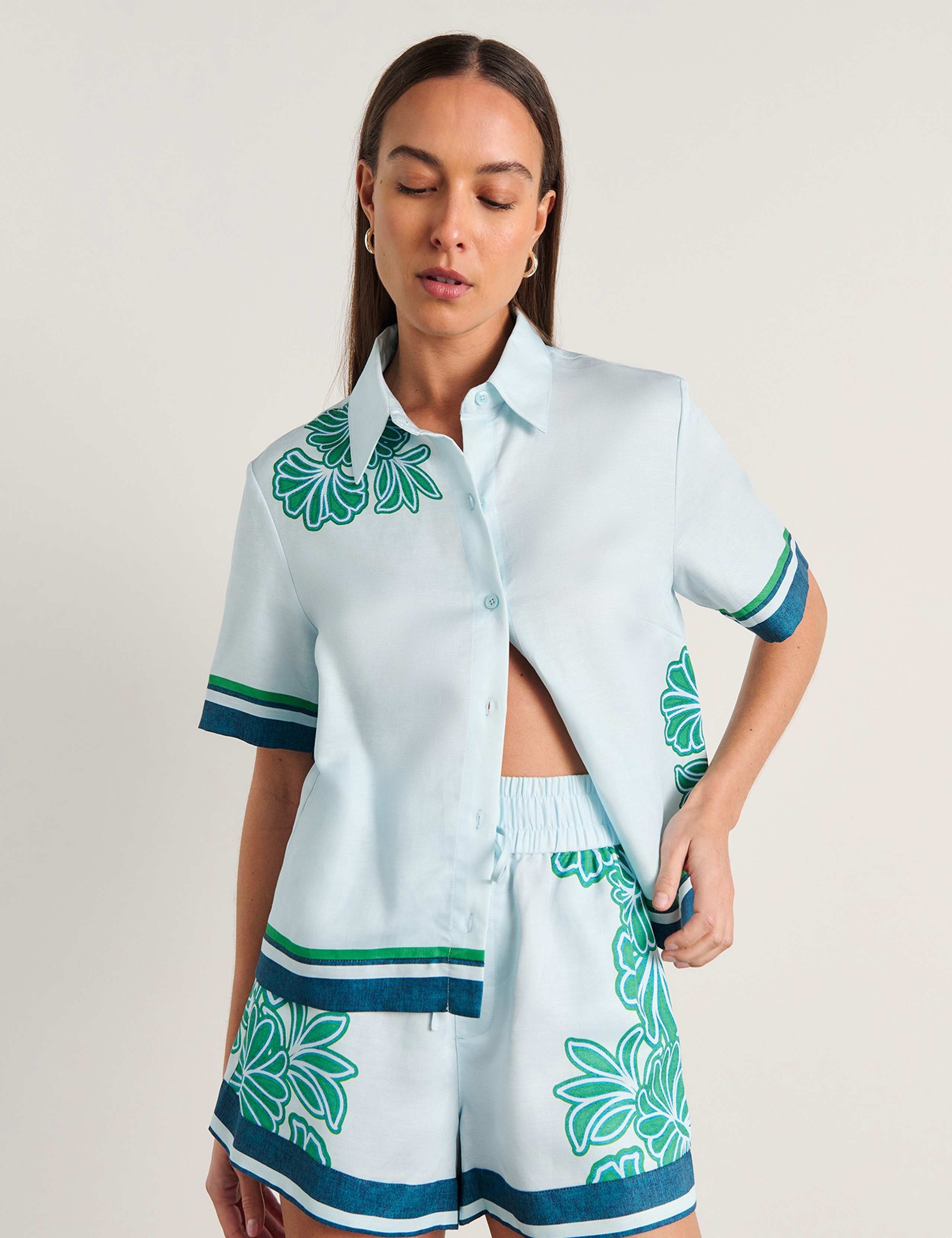 Printed Shirt with Linen 2 of 5