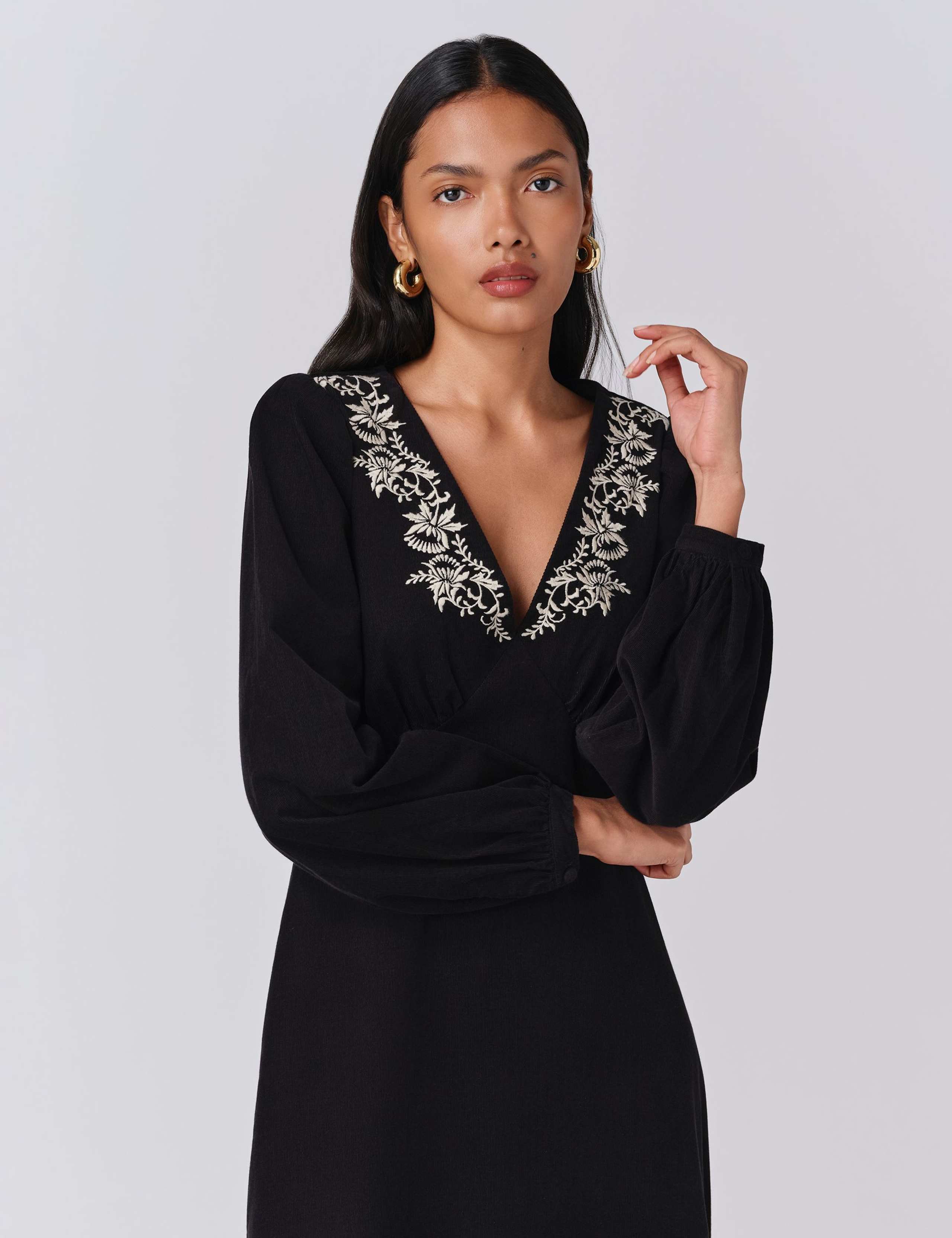 Cord Embroidered V-Neck Midi Skater Dress 4 of 5