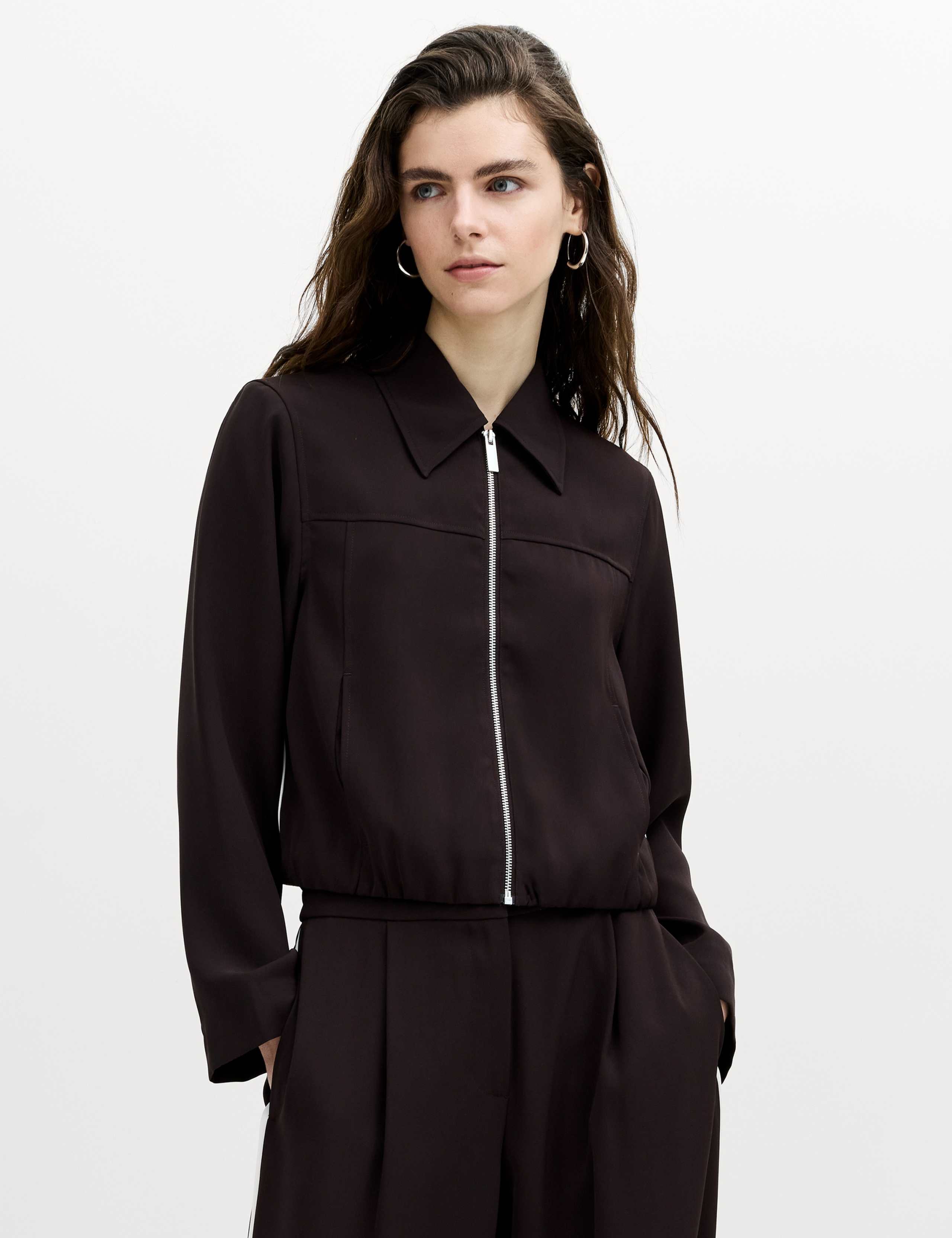 Lightweight Jacket 1 of 6