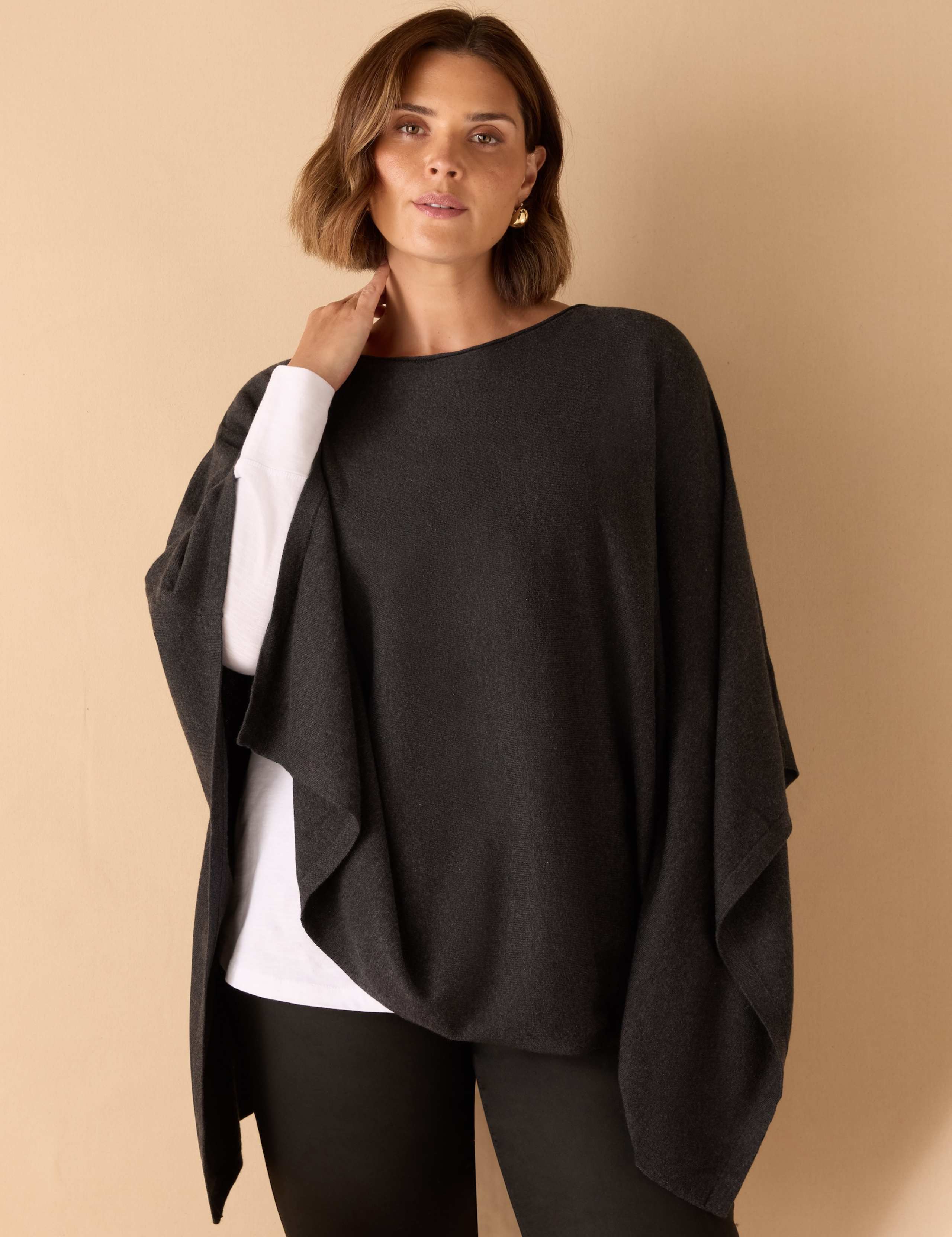 Knitted Poncho with Cashmere 2 of 8