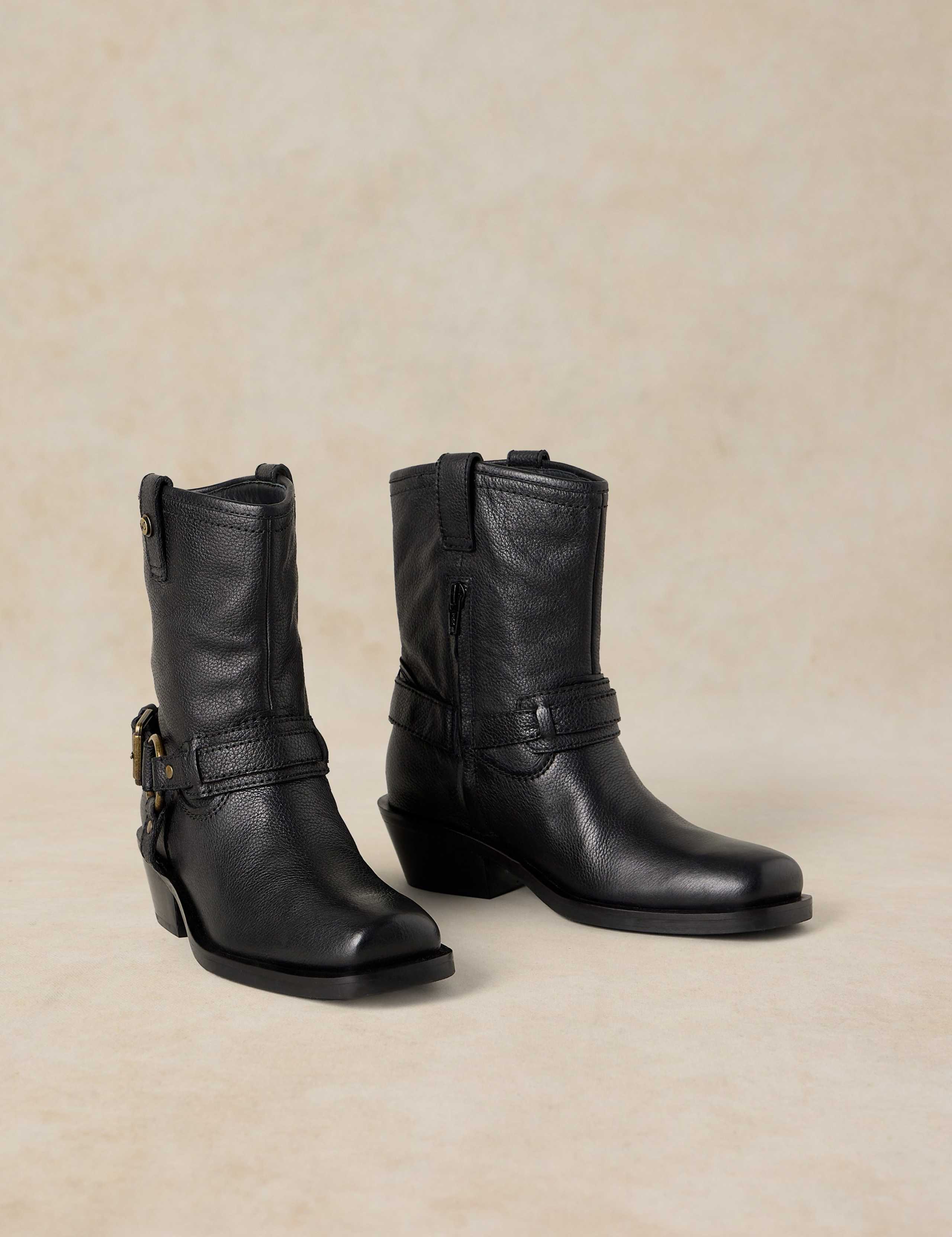 Low Heel Pull On Leather Ankle Boot 2 of 4