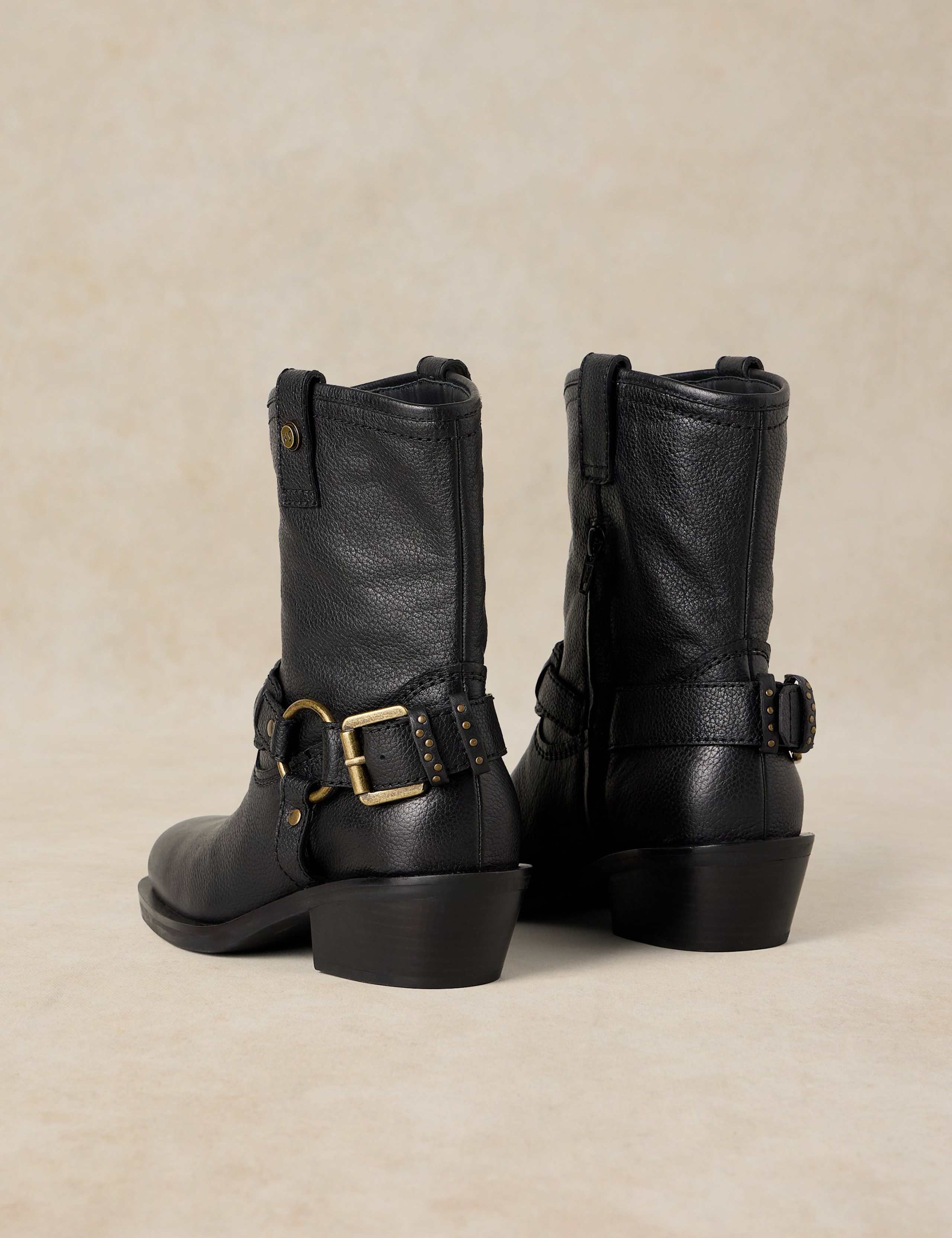 Low Heel Pull On Leather Ankle Boot 3 of 4