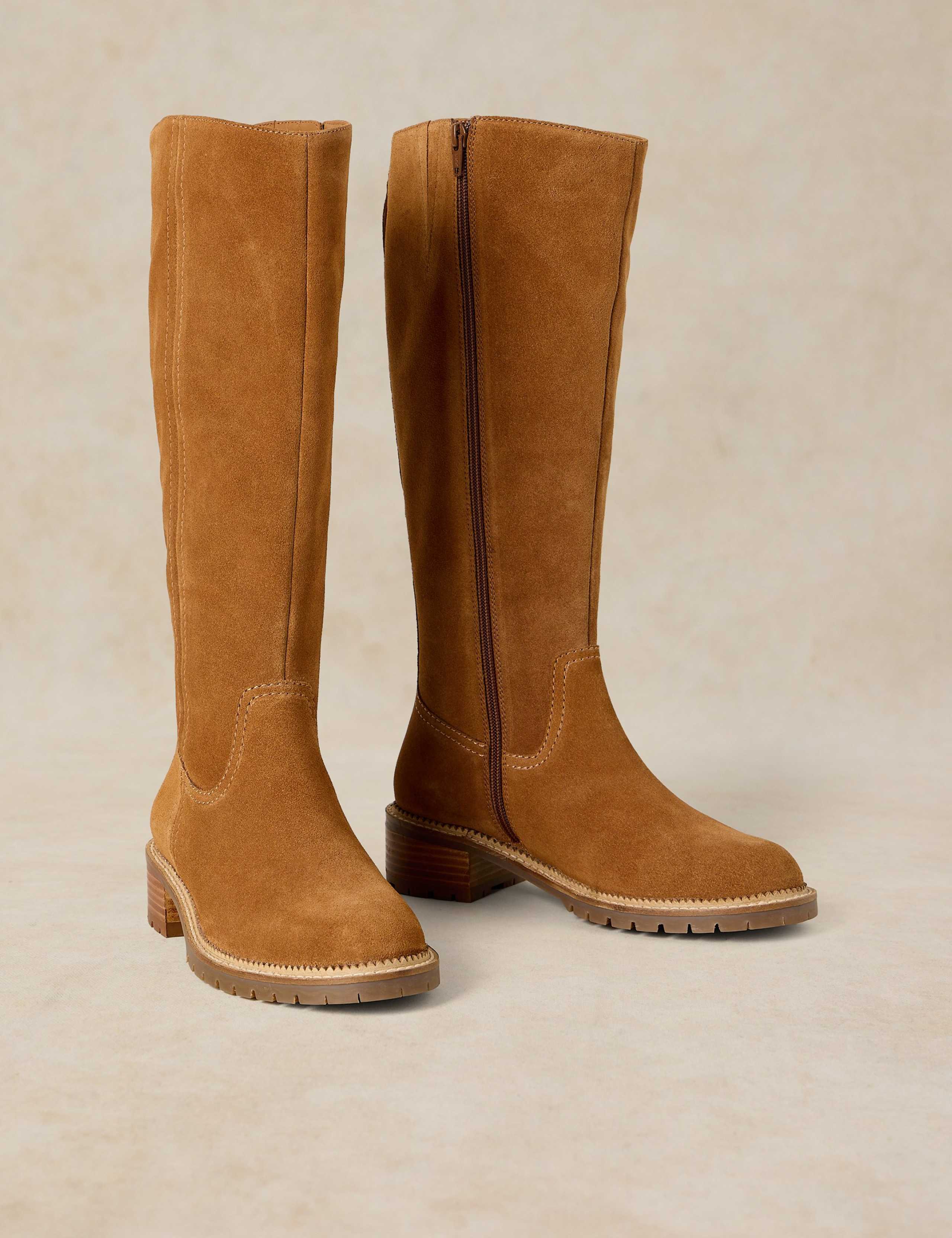 Wide Fit Suede Chelsea Boots 2 of 4