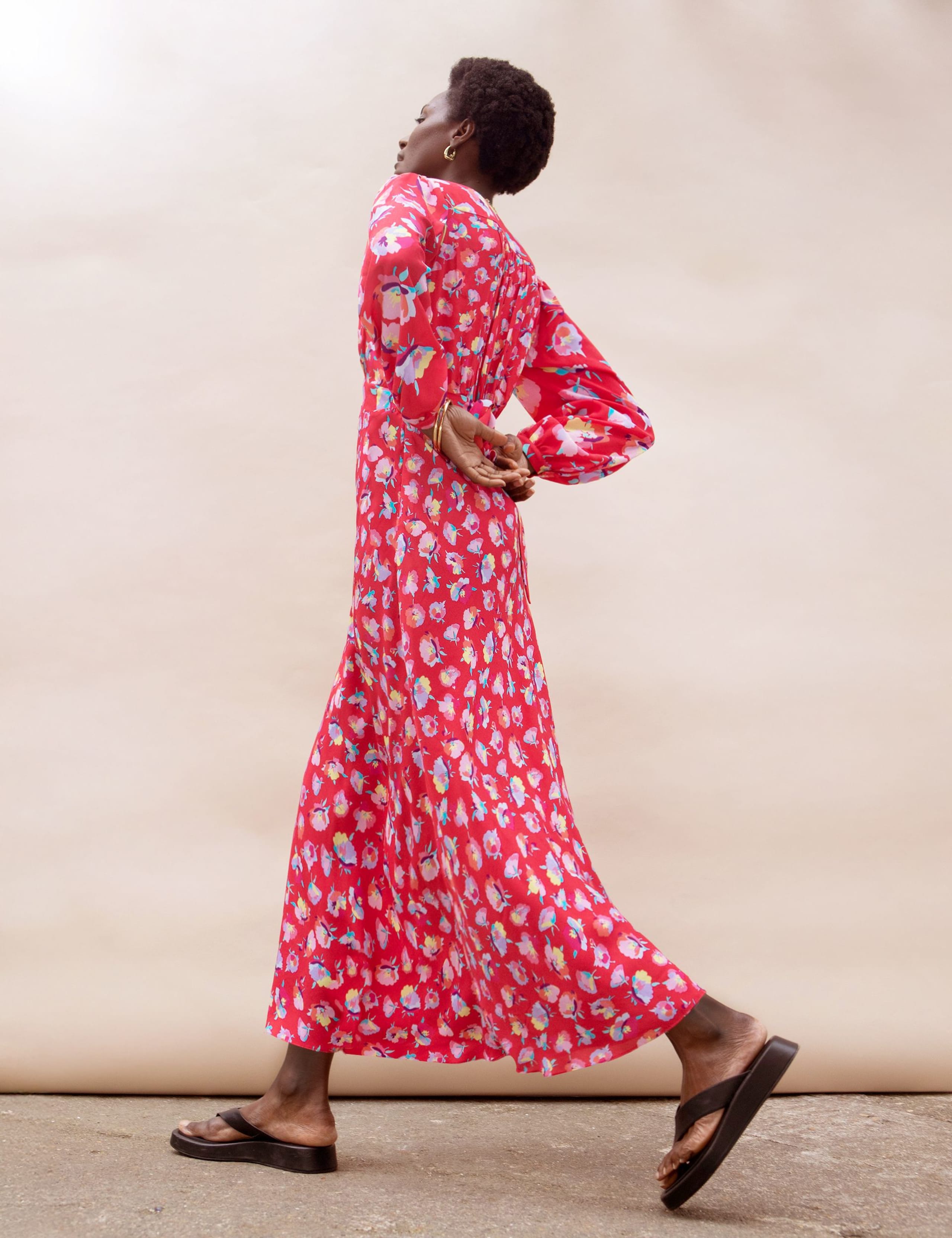 Floral V-Neck Midaxi Tea Dress 3 of 6