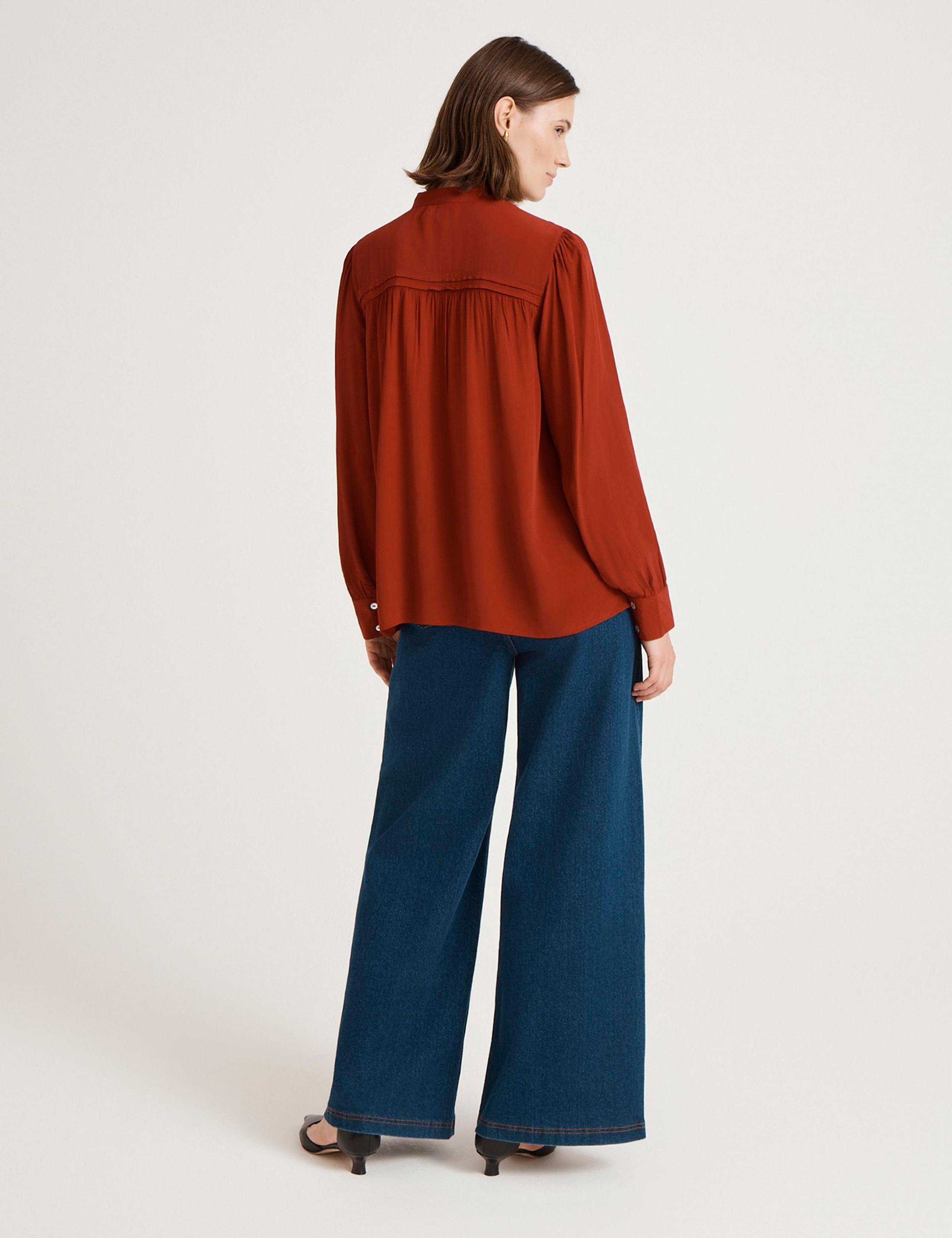 Crepe Button Through Blouse 3 of 4