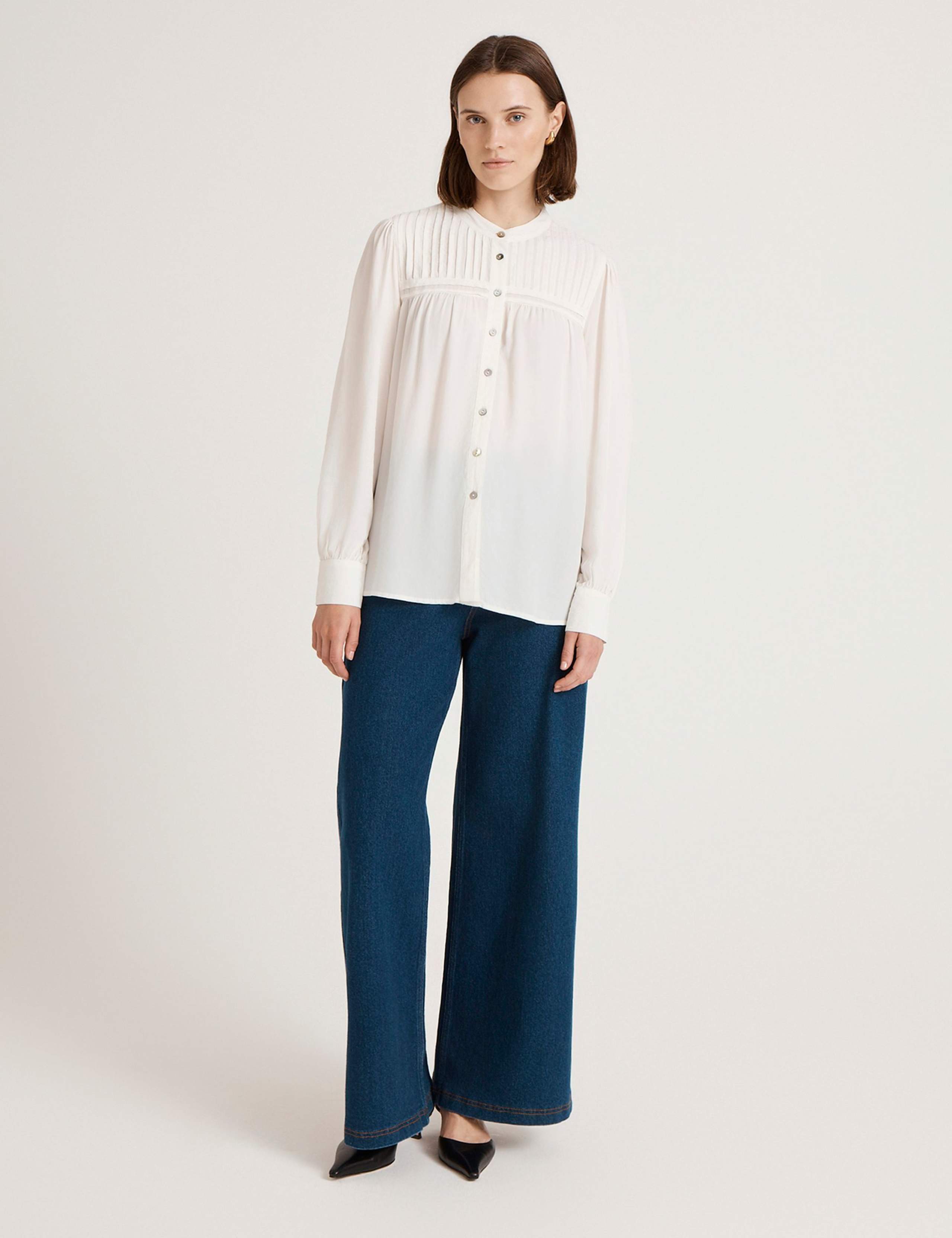 Crepe Button Through Blouse 2 of 4