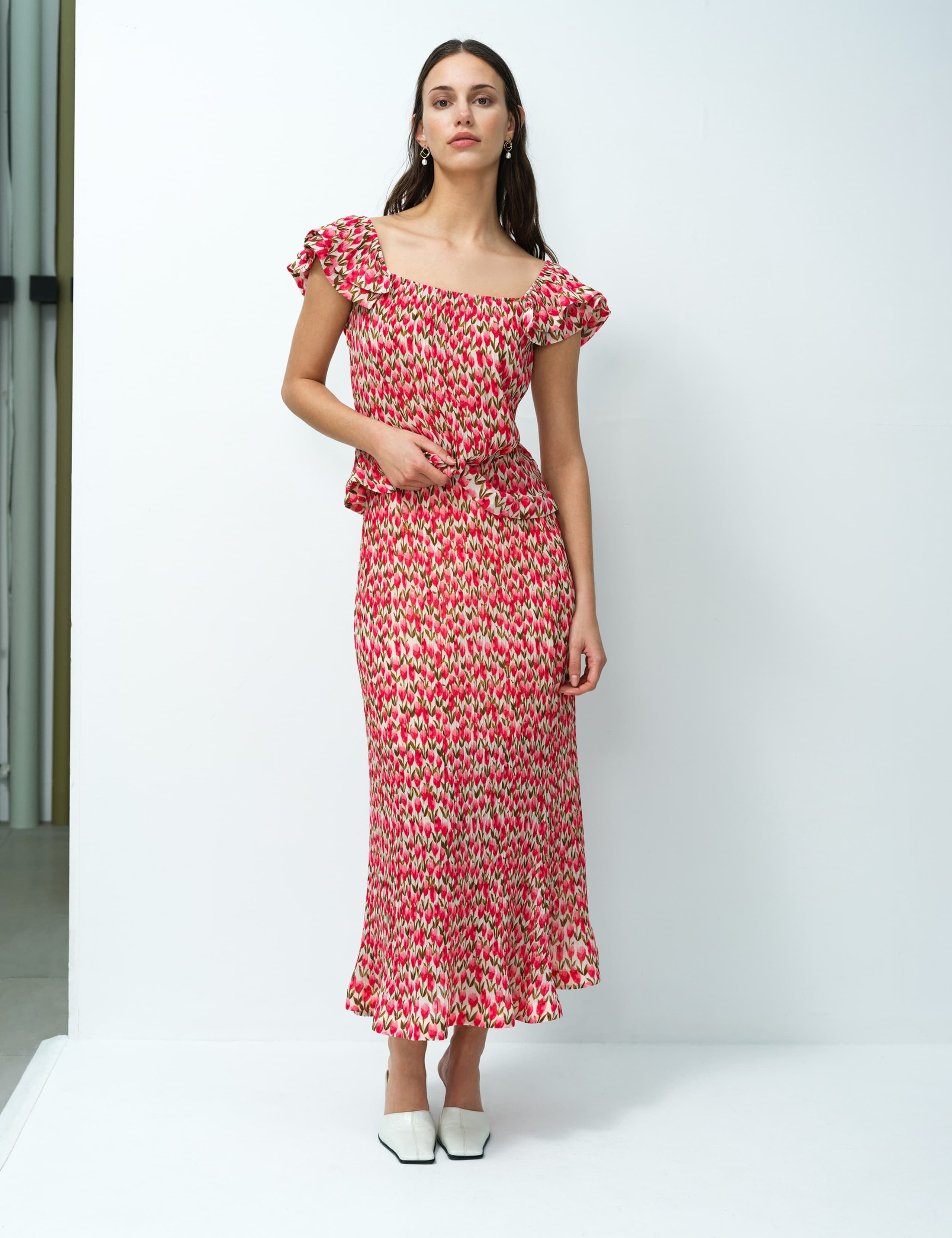 Plissé Floral Square Neck Ruffle Peplum Top 5 of 6
