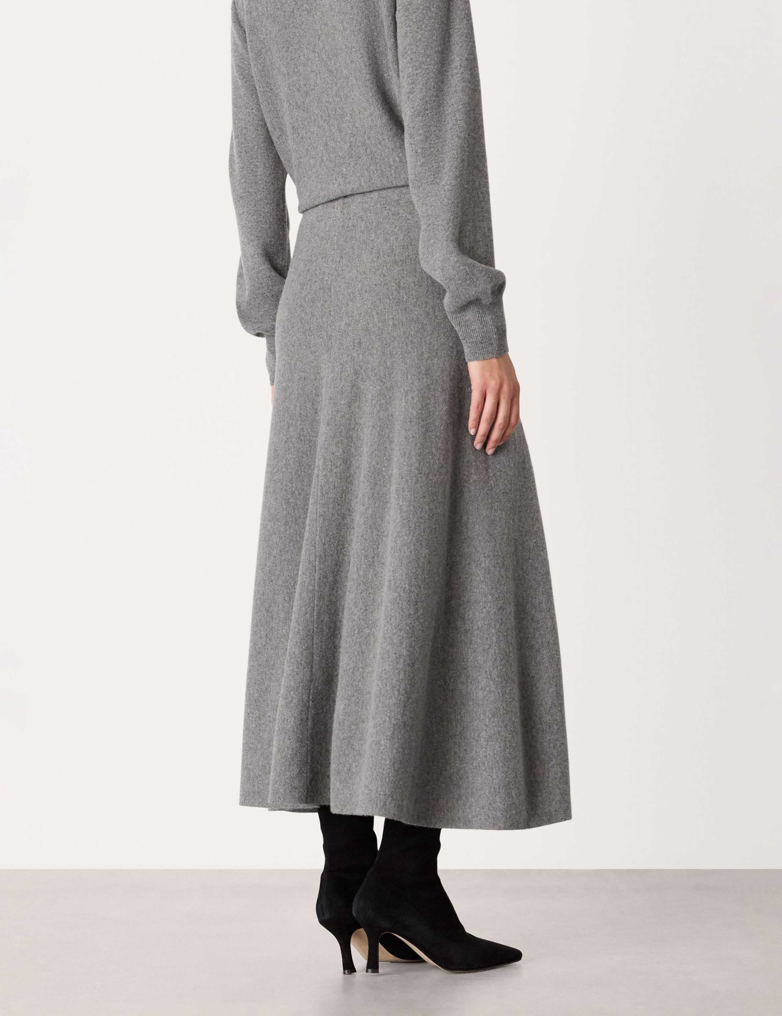Knitted Midi Skirt 3 of 4