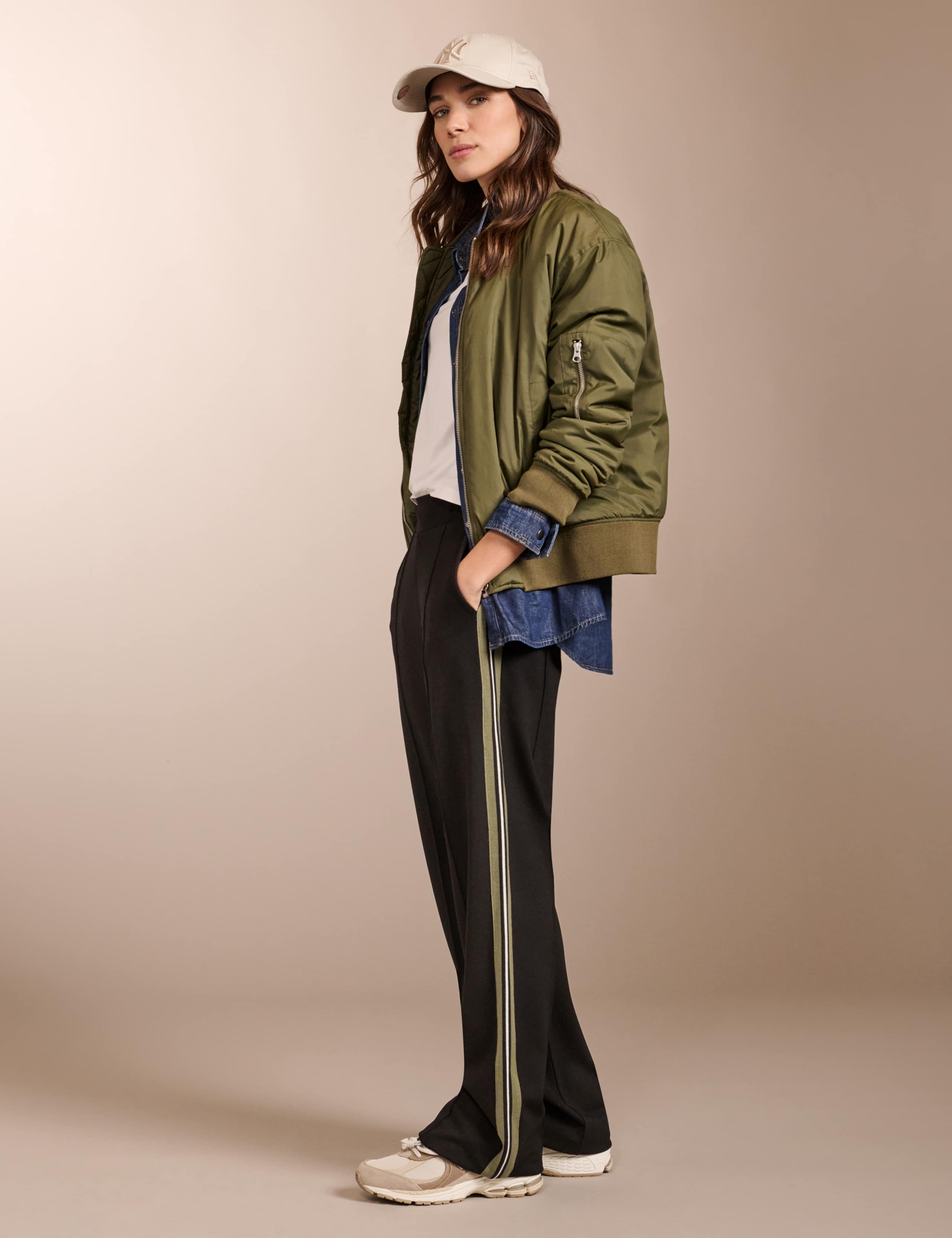 Side Stripe Wide Leg Trousers 3 of 5
