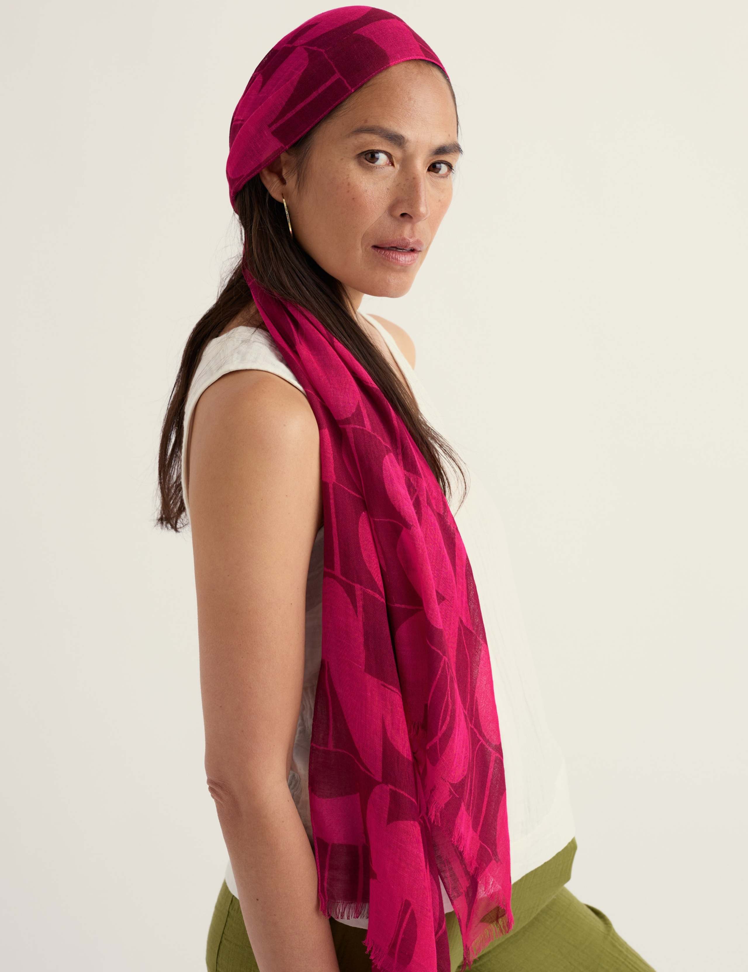 Modal Rich Geometric Scarf with Linen 5 of 6