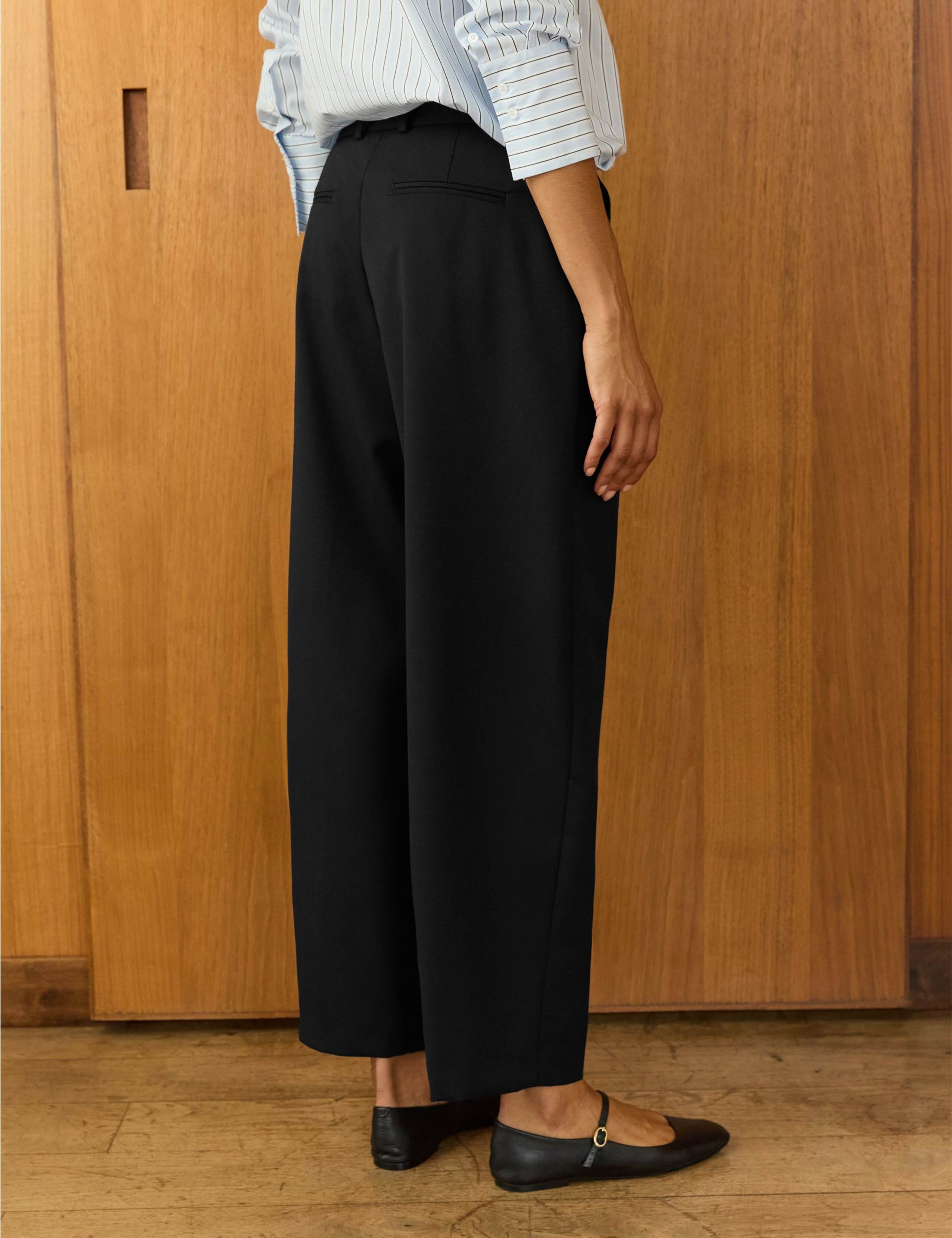 Barrel Leg Trousers with Wool 4 of 5
