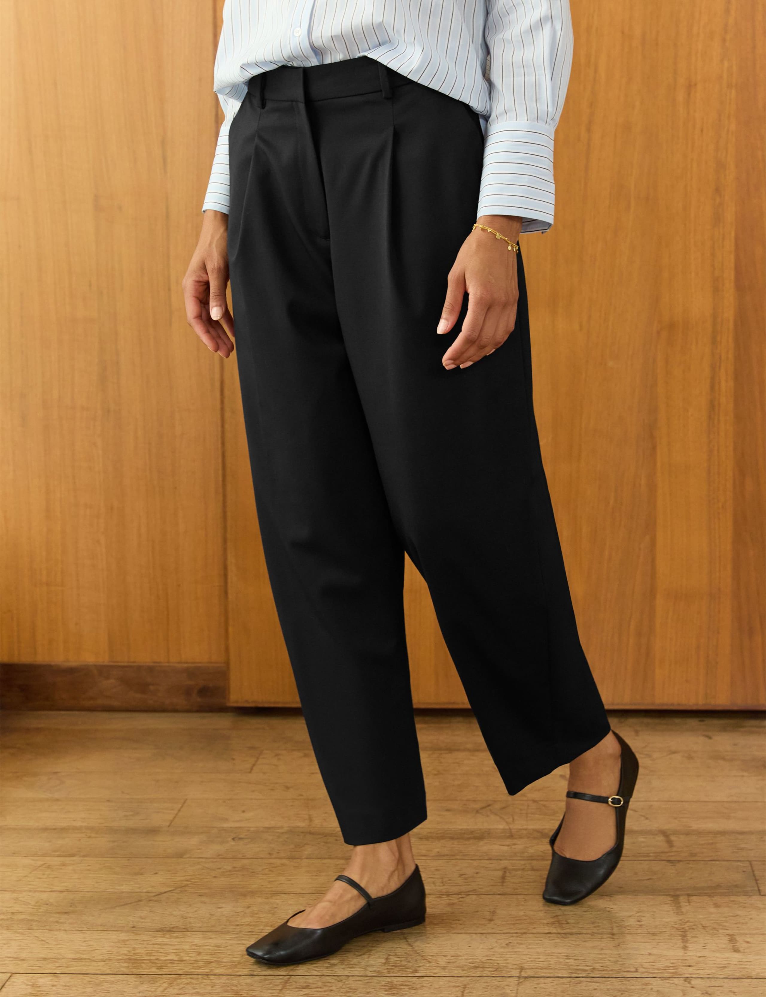 Barrel Leg Trousers with Wool 5 of 5