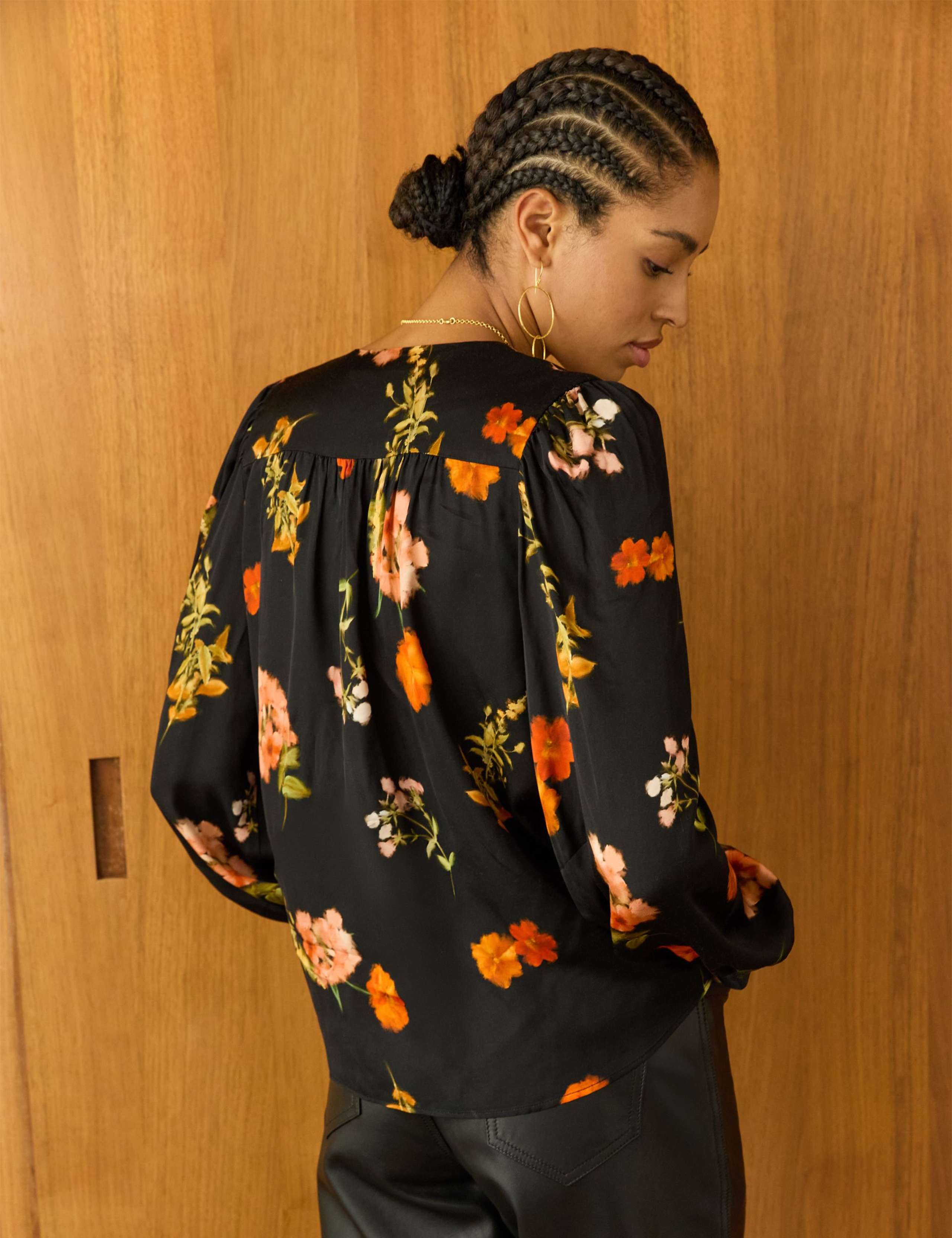 Satin Floral Crew Neck Blouse 3 of 5
