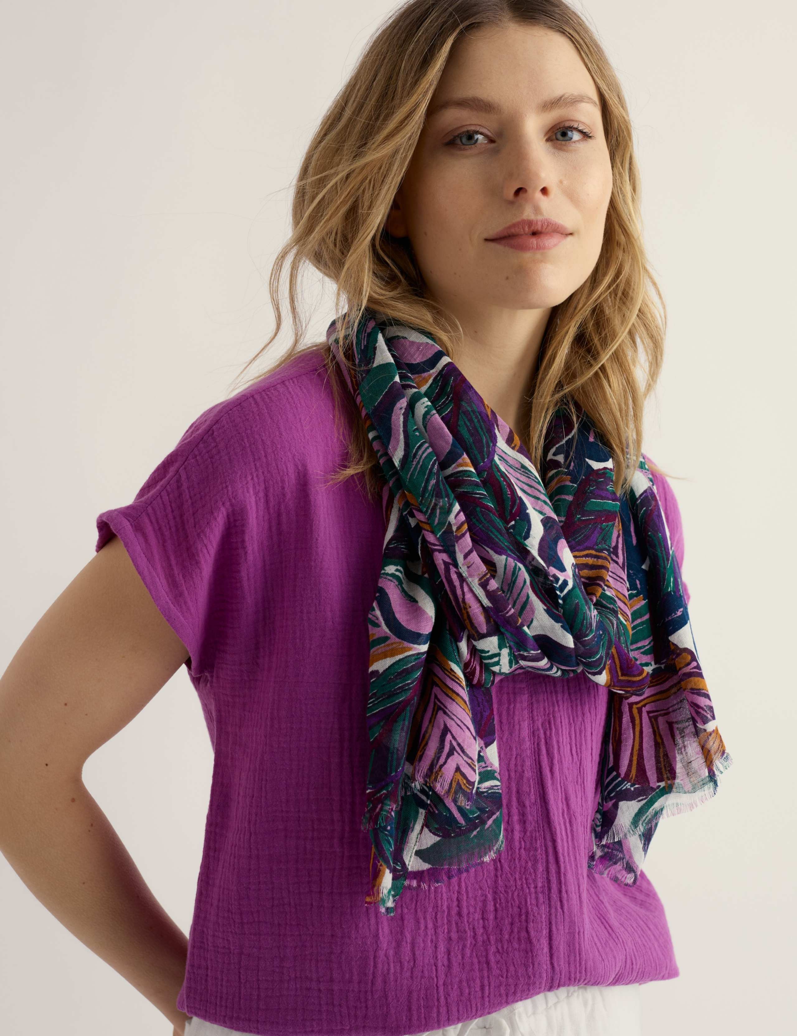 Modal Rich Leaf Print Scarf with Linen 2 of 4