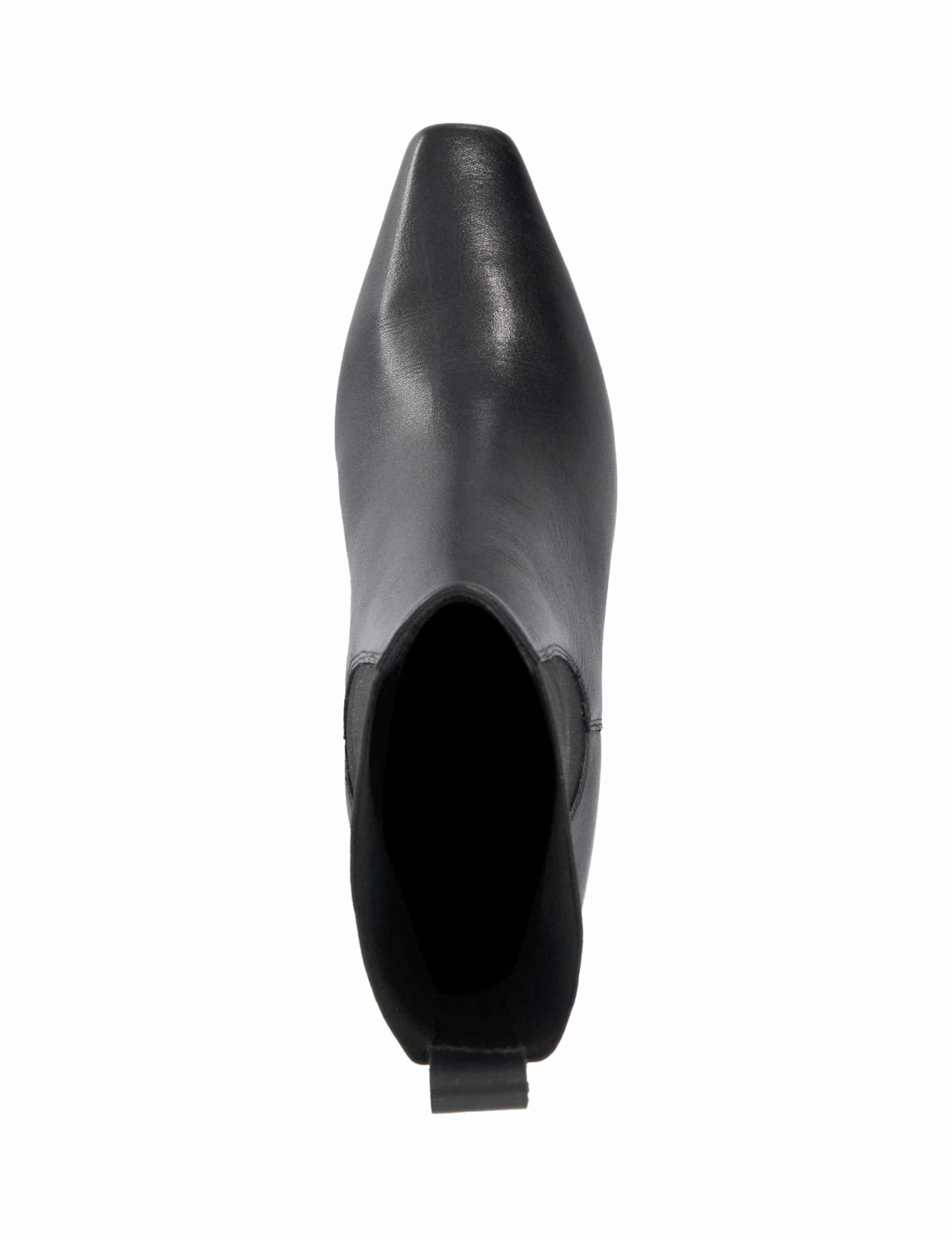 Odela Leather Set Back Heel Ankle Boots 2 of 5