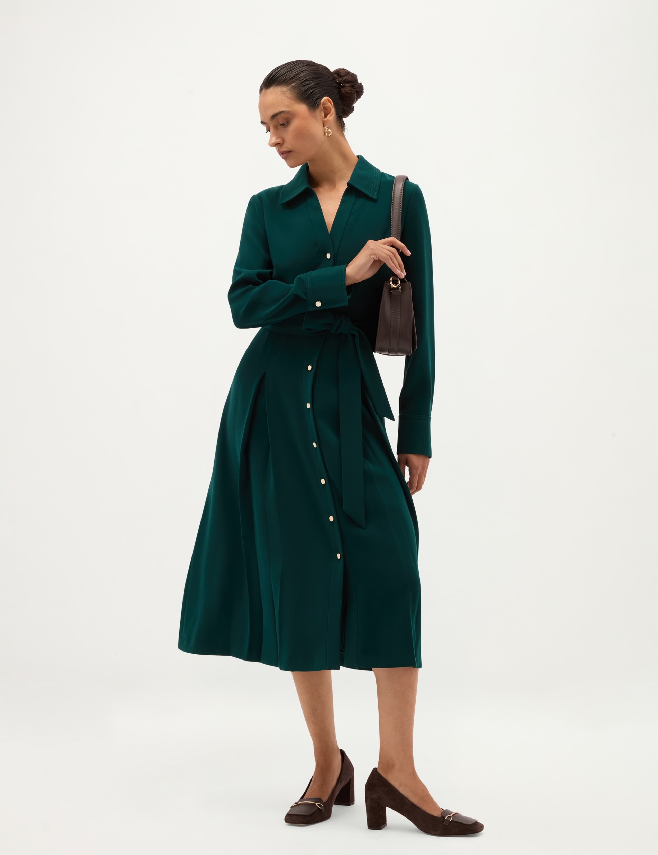 Collared Button Through Knee Length Skater Dress 4 of 7