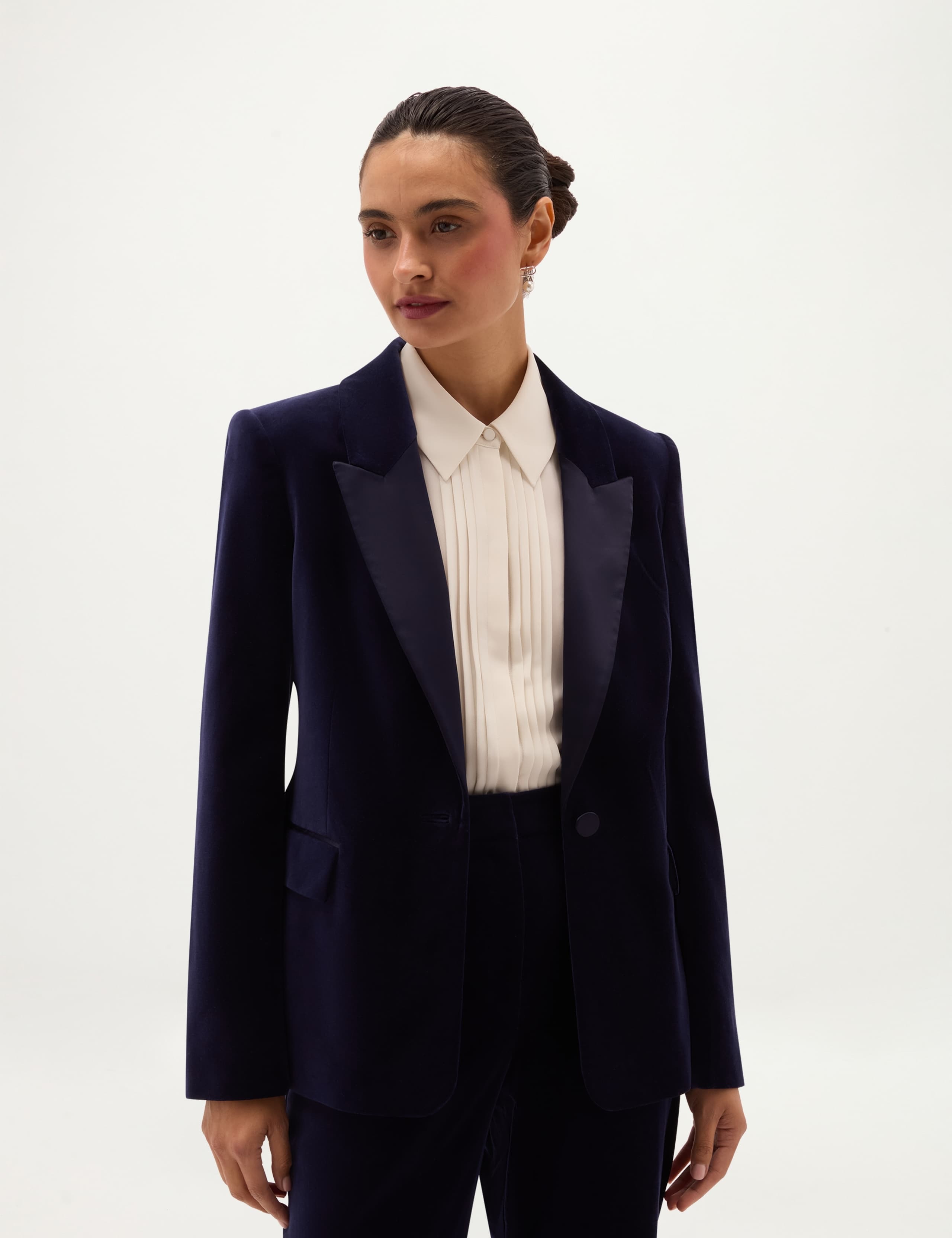 Velvet Peak Lapel Tailored Jacket 4 of 7