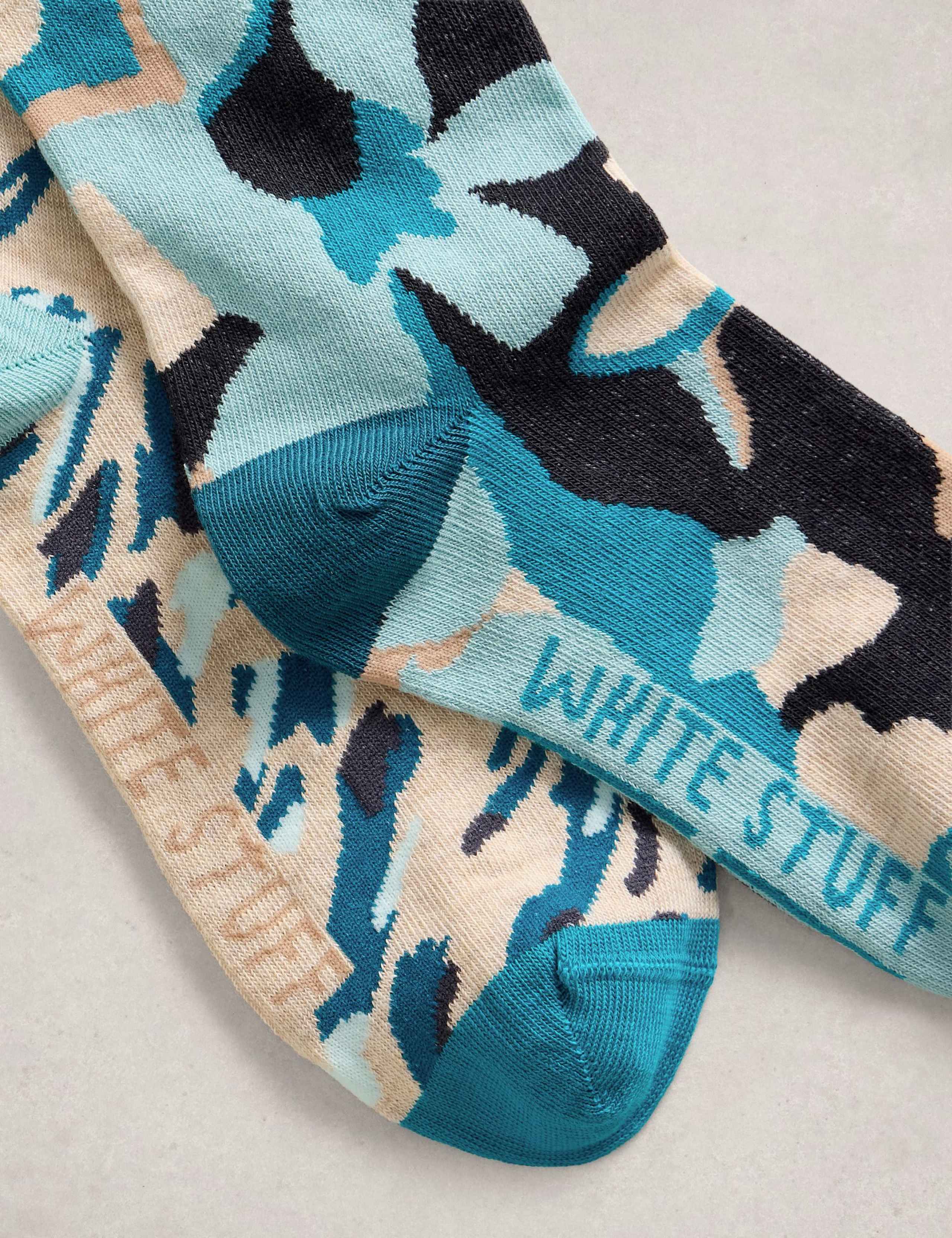 2 Pack Cotton Rich Abstract Ankle High Socks 2 of 2