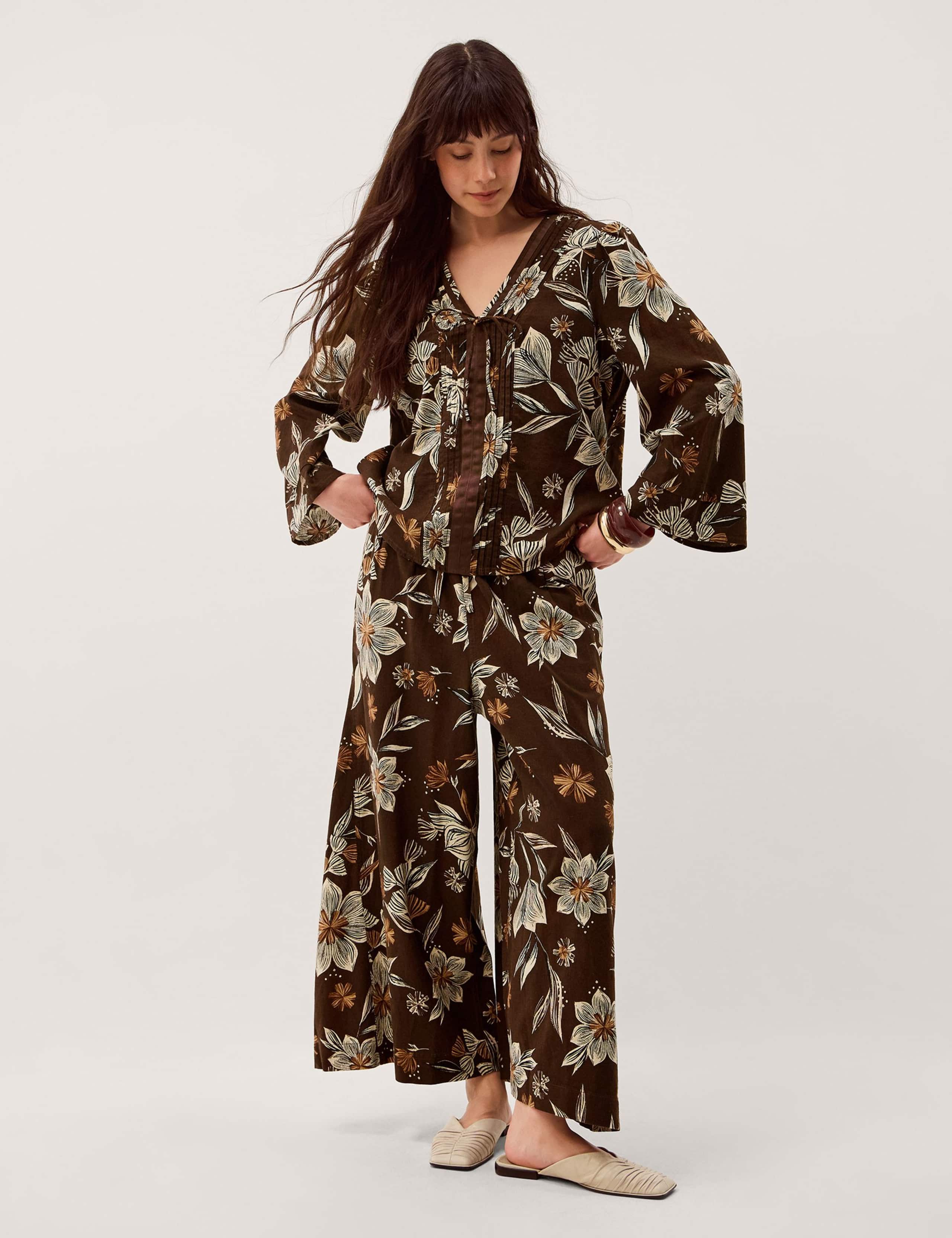 Linen Rich Floral Straight Leg Cropped Trousers 4 of 6