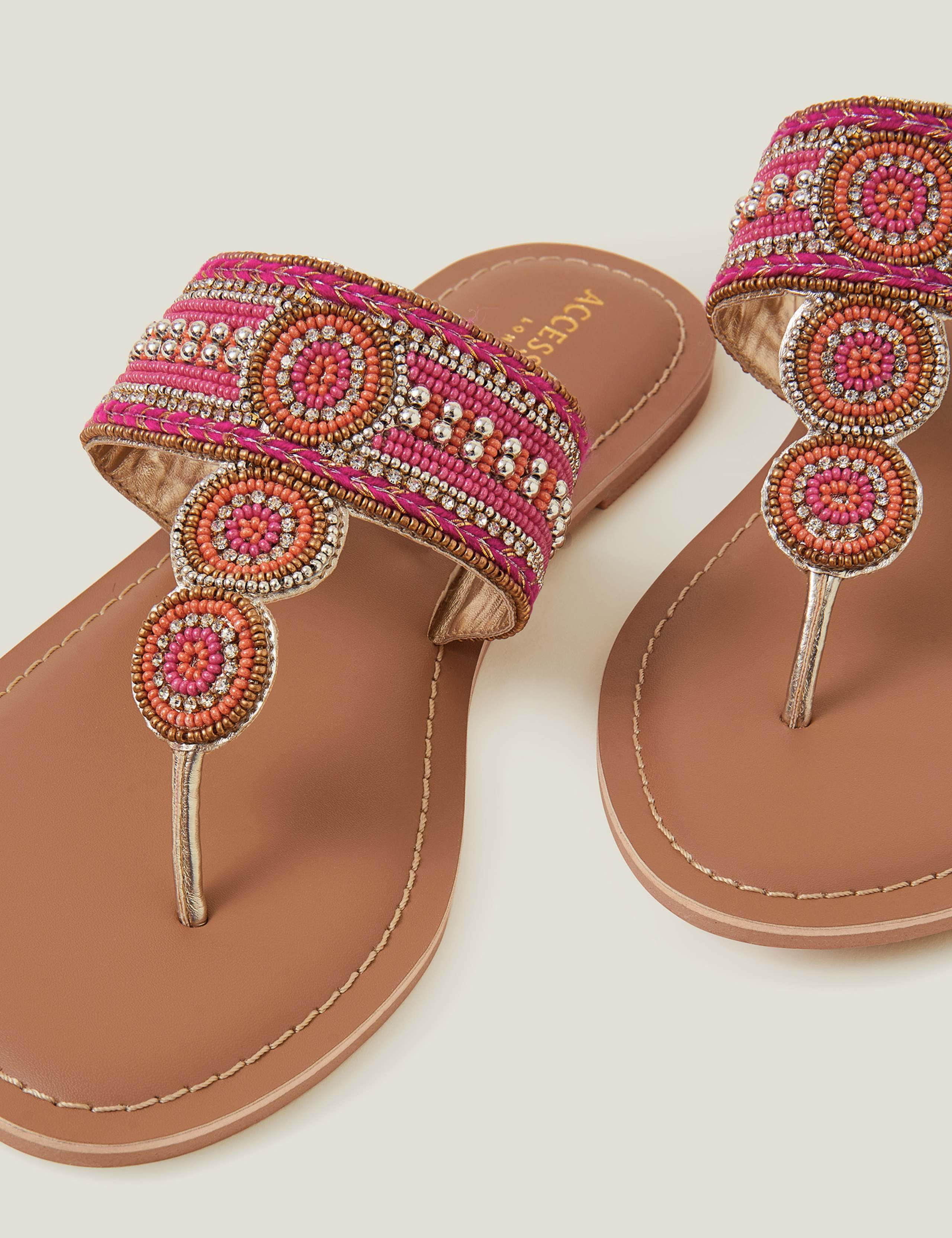 Beaded Circle Flat Toe Thong Sandals 3 of 4
