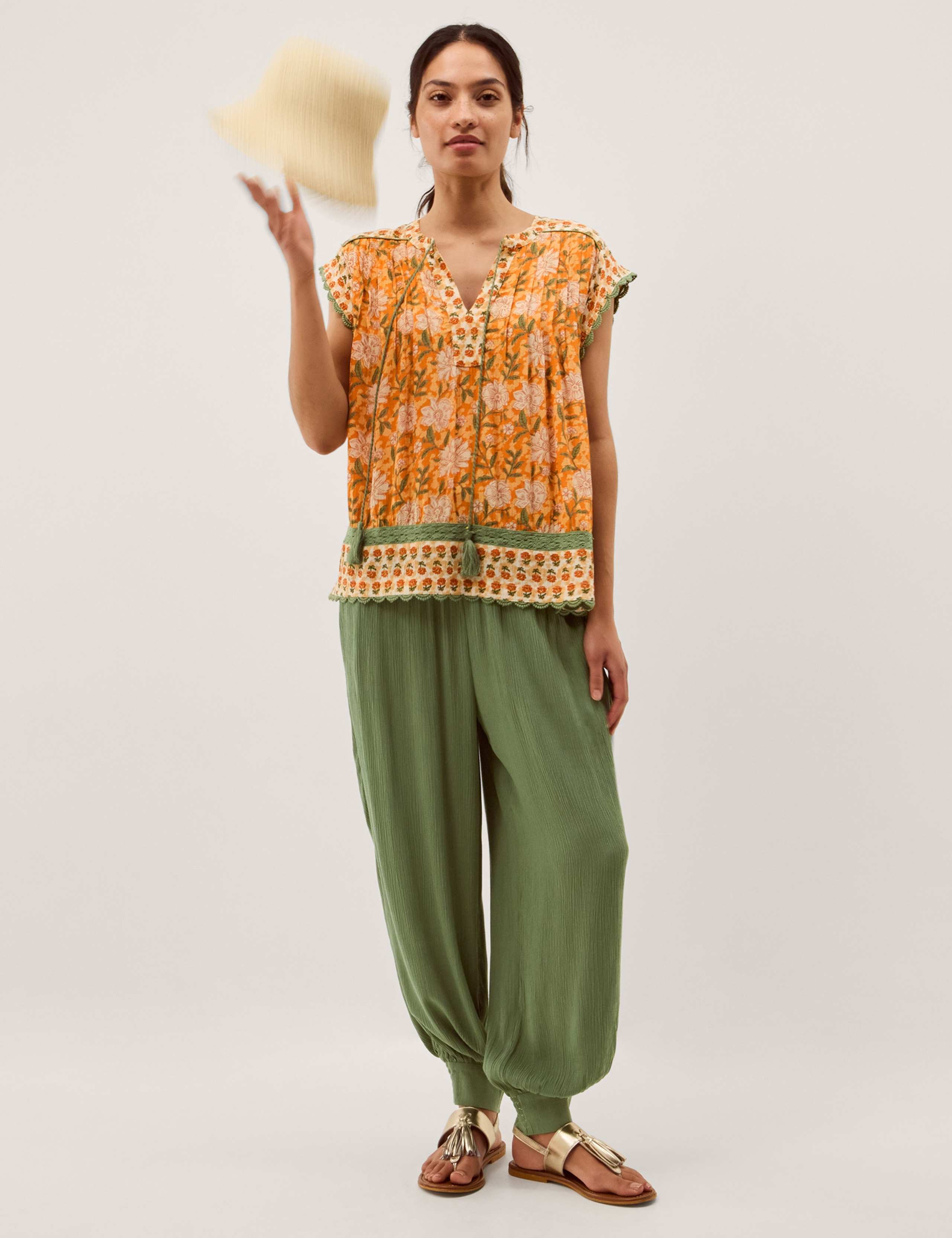 Shirred Relaxed Trousers 3 of 5
