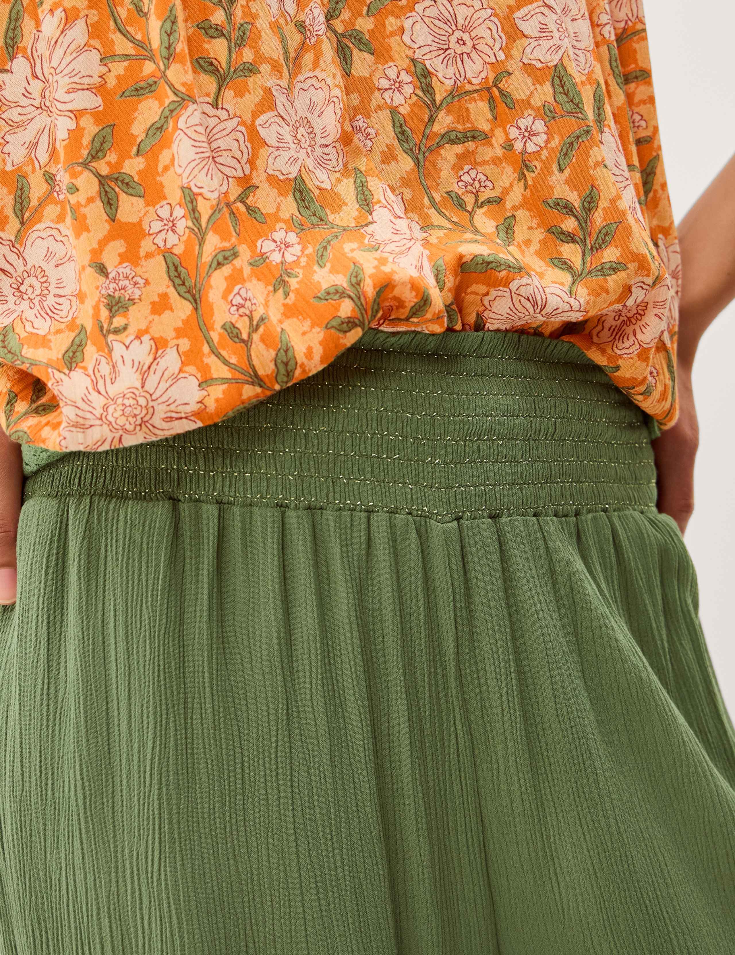 Shirred Relaxed Trousers 4 of 5