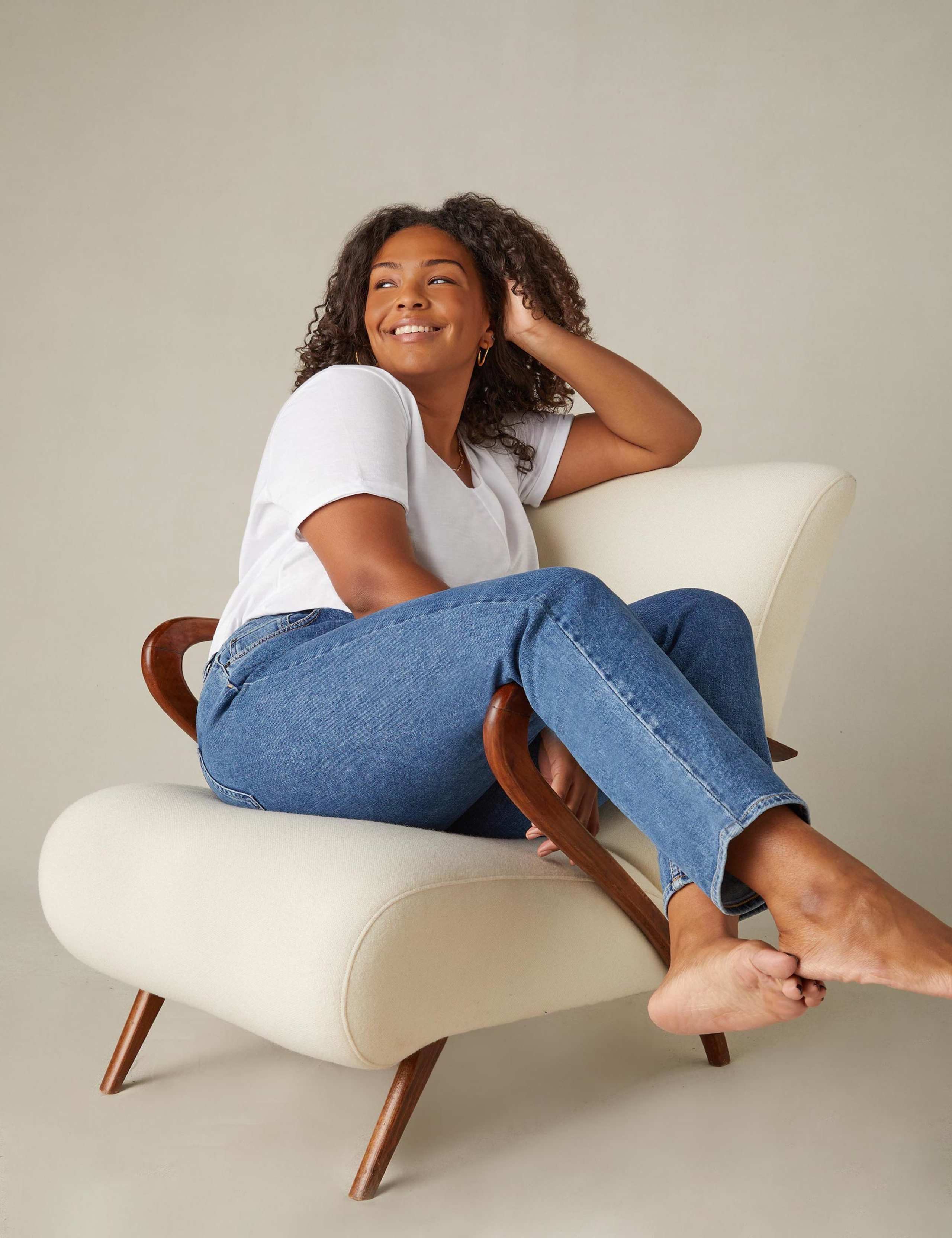Cotton Rich Mid Rise Mom Jeans 3 of 4