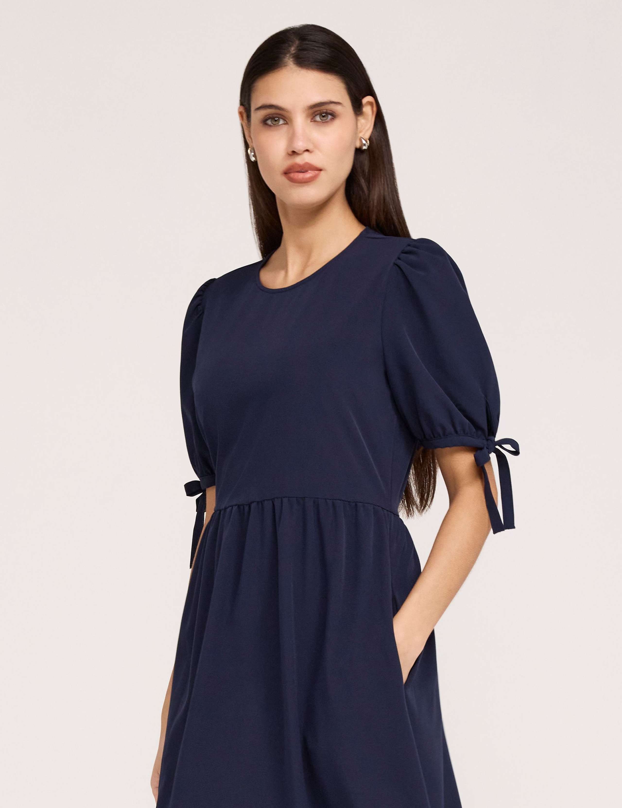 Crepe Tie Detail Tiered Midi Dress 5 of 5