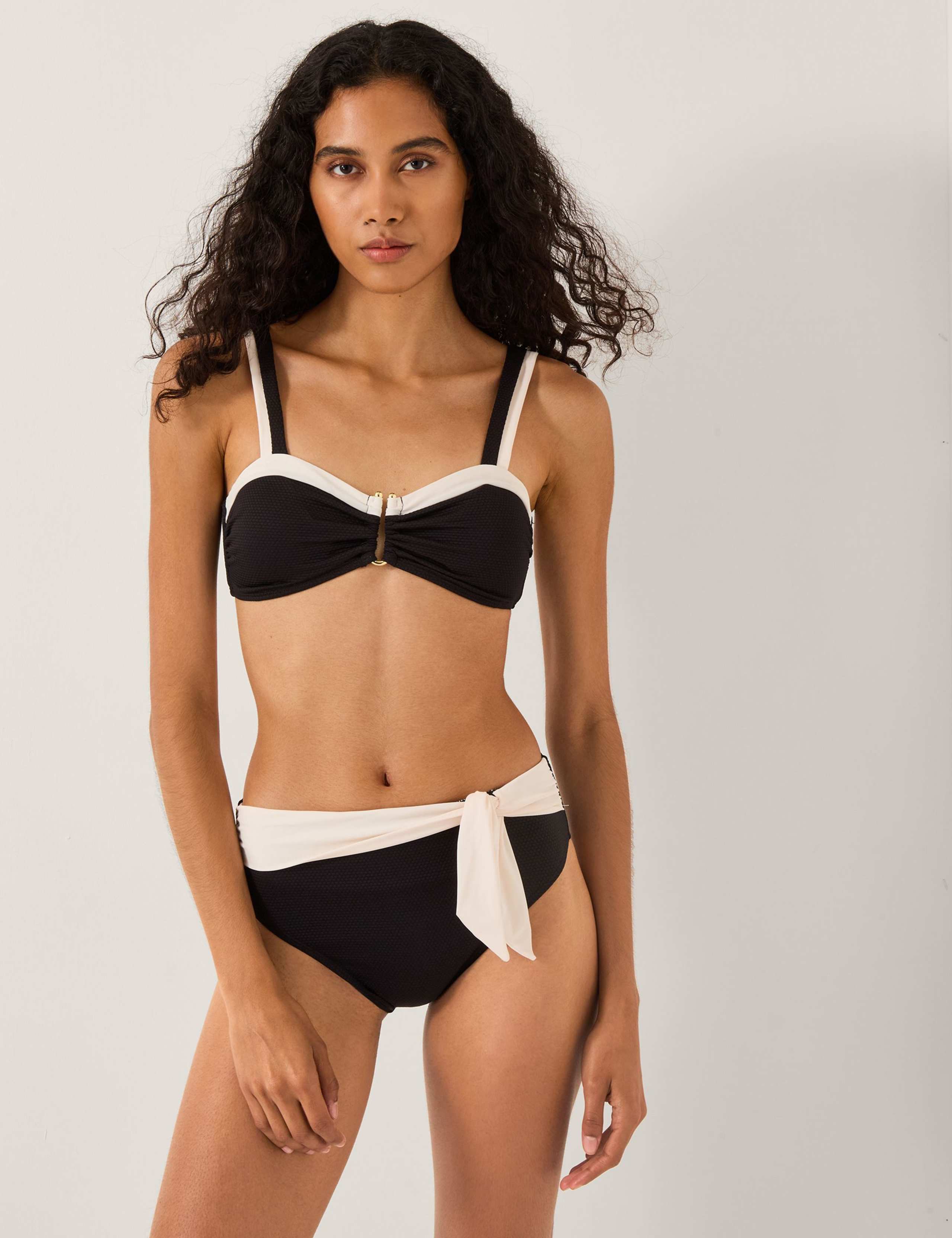 Sabrina Colour Block Bikini Top 4 of 4